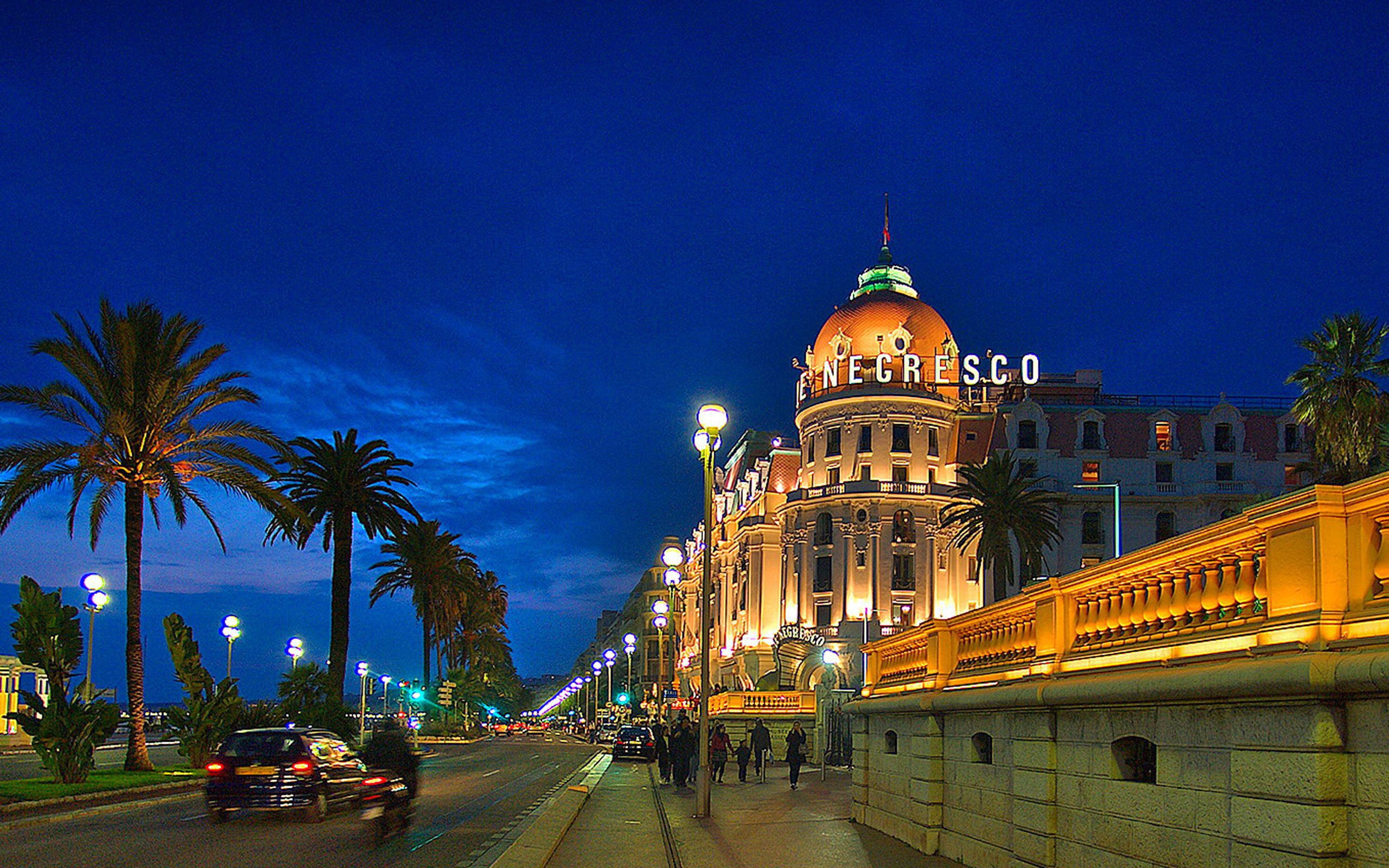 Отель на Лазурном берегу, Франция