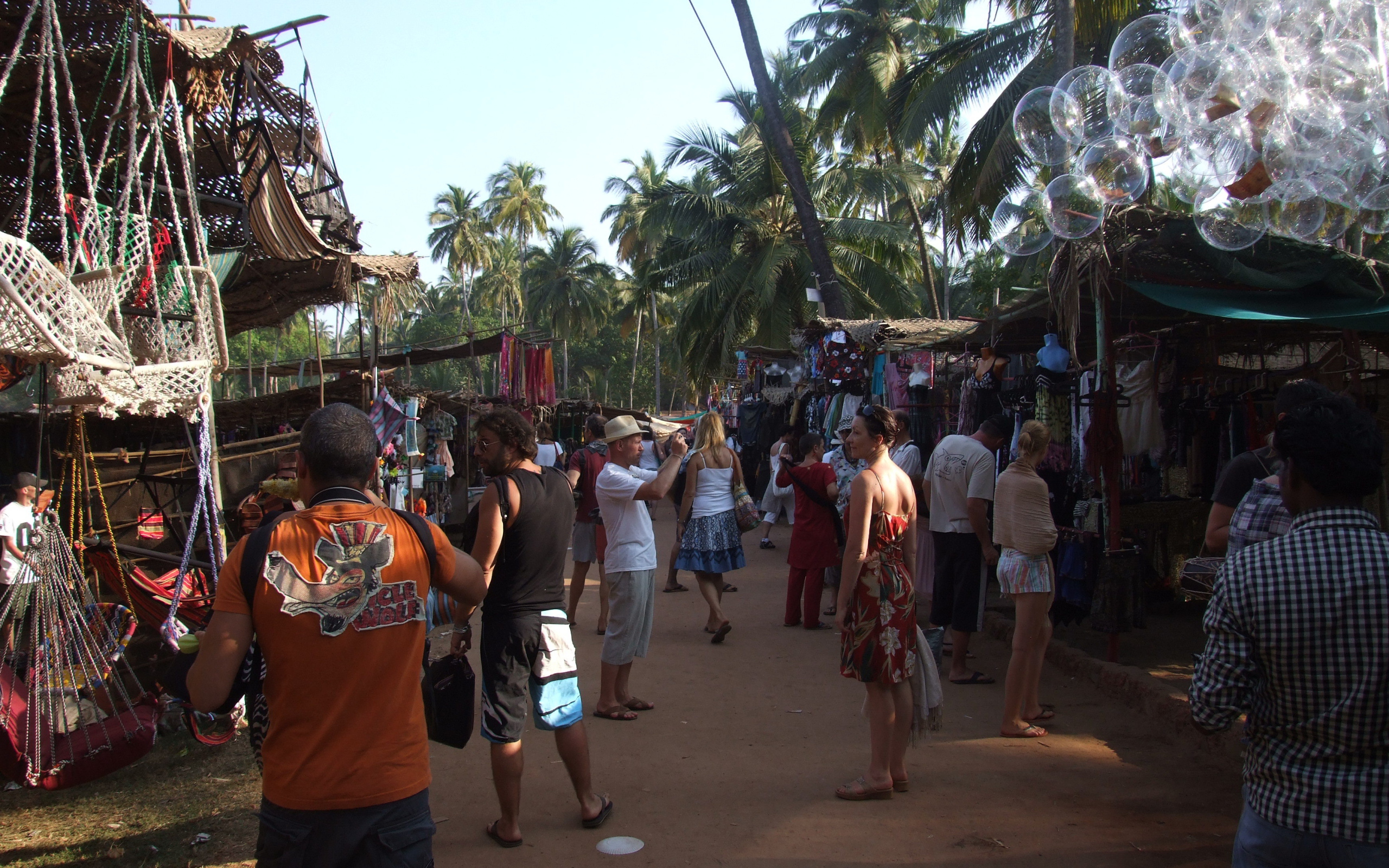 Известный рынок в Анджуне