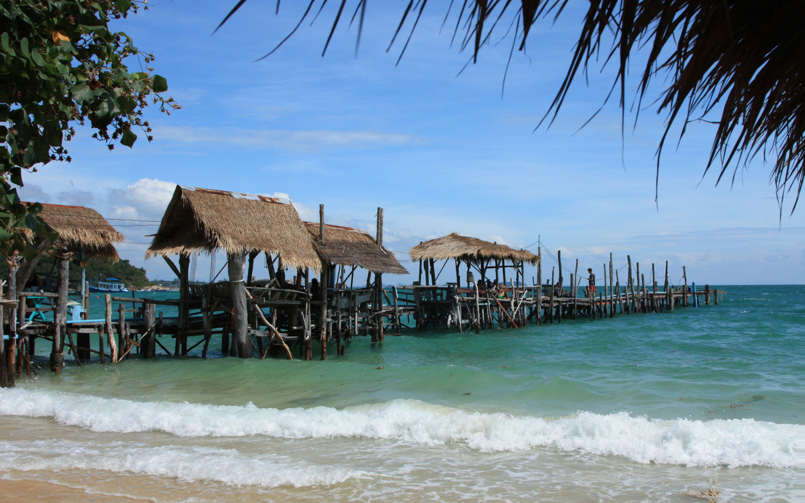 Причал для лодок на острове Самет, Таиланд