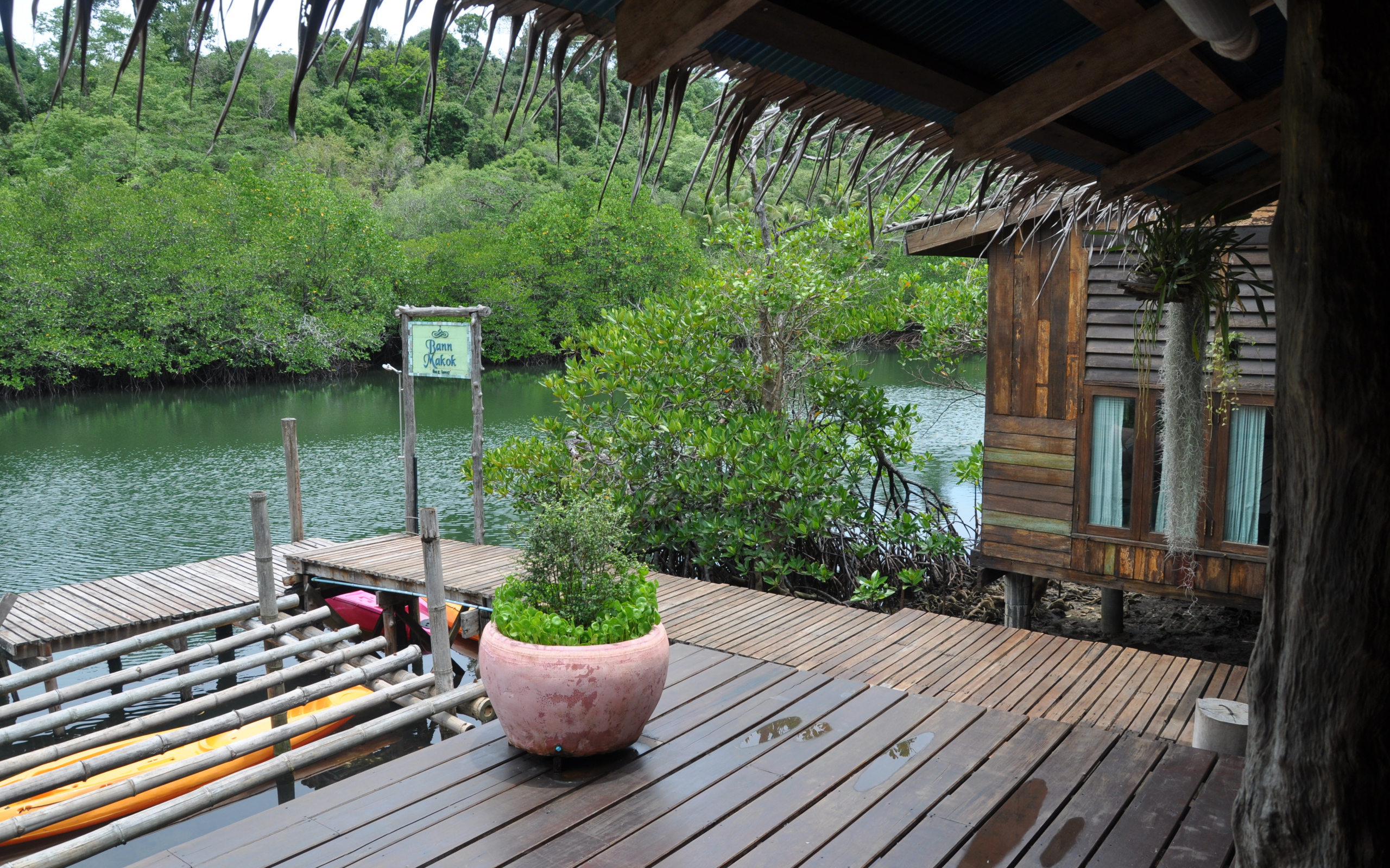 Причал для лодок на острове Ко Куд, Таиланд