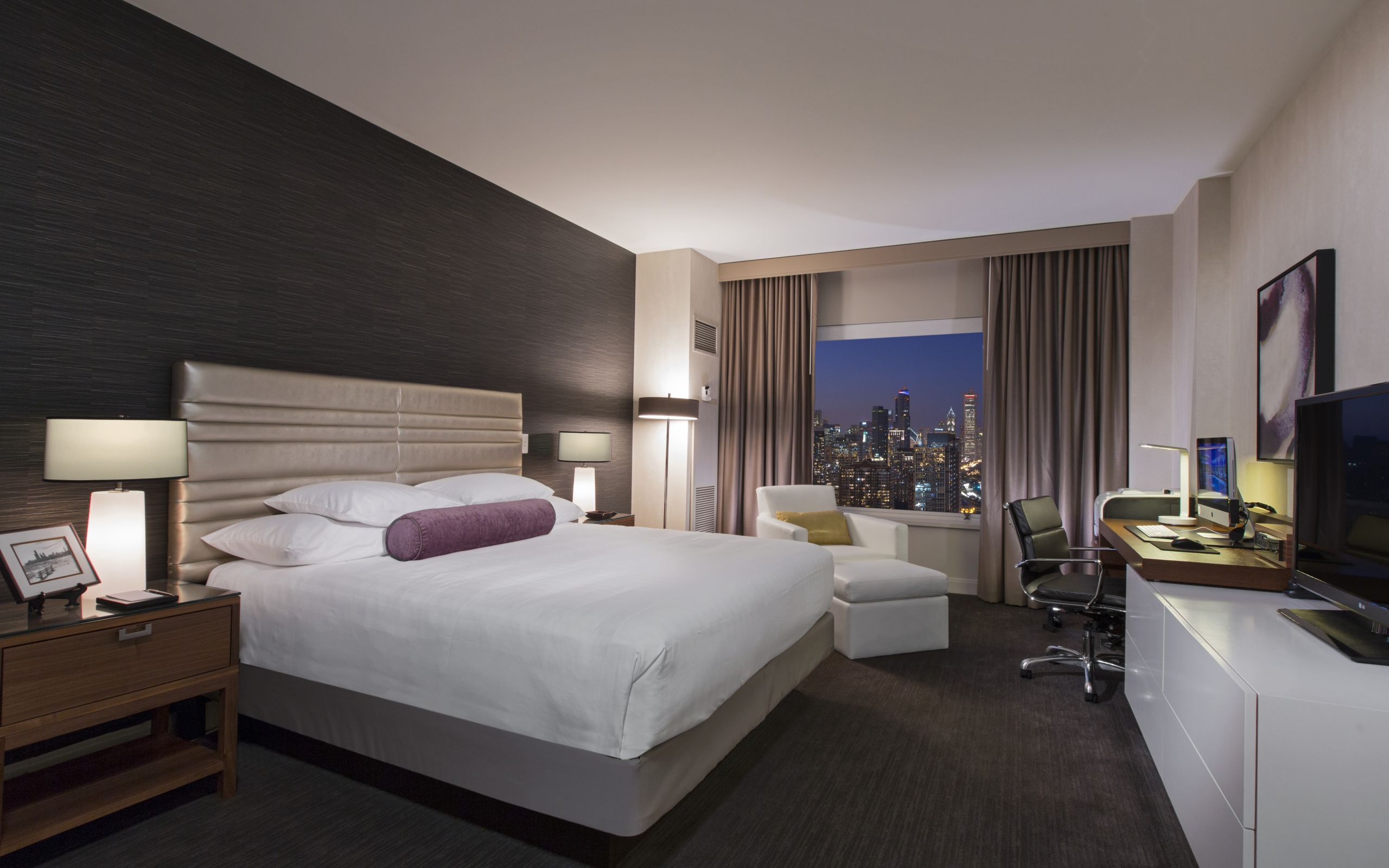 Спальня для большого босса