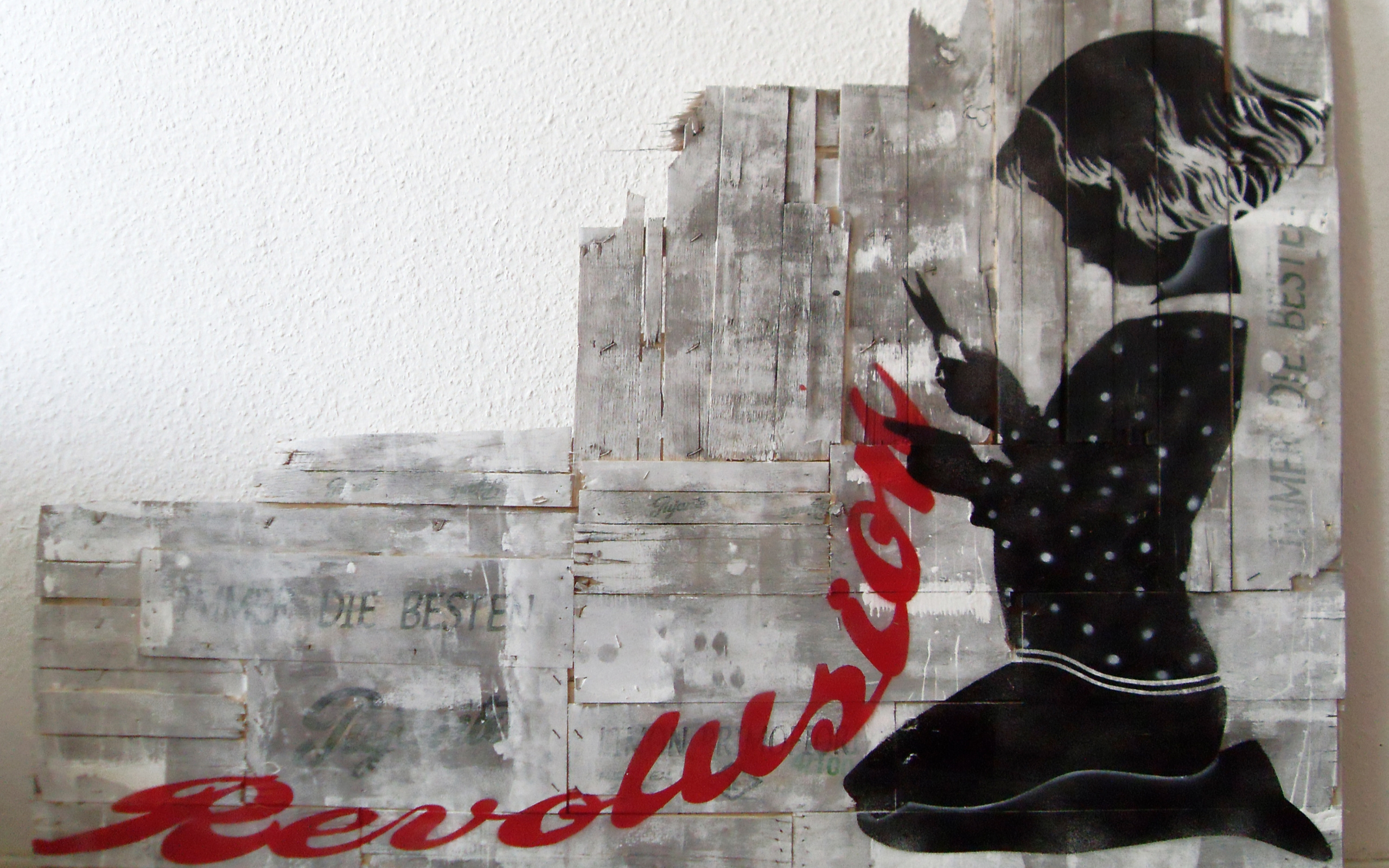 Граффити, девочка с ножницами