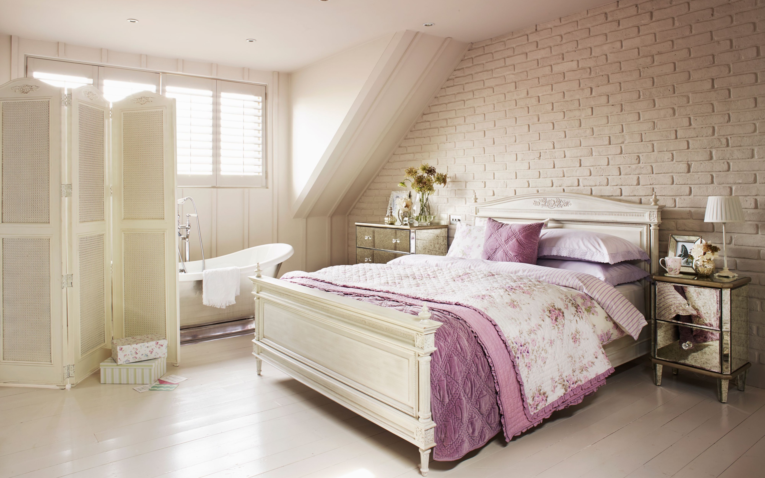 Ширма в спальне