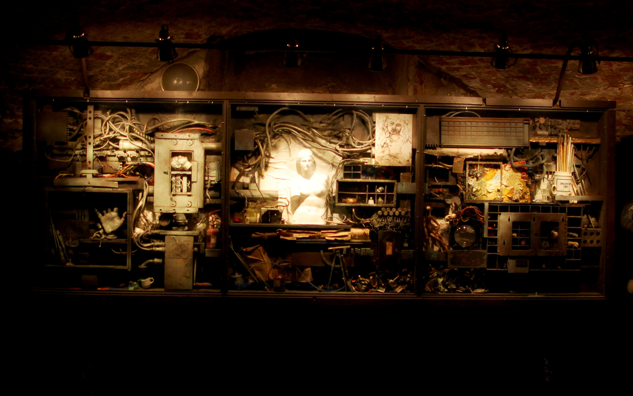 Уличное творчество на стене