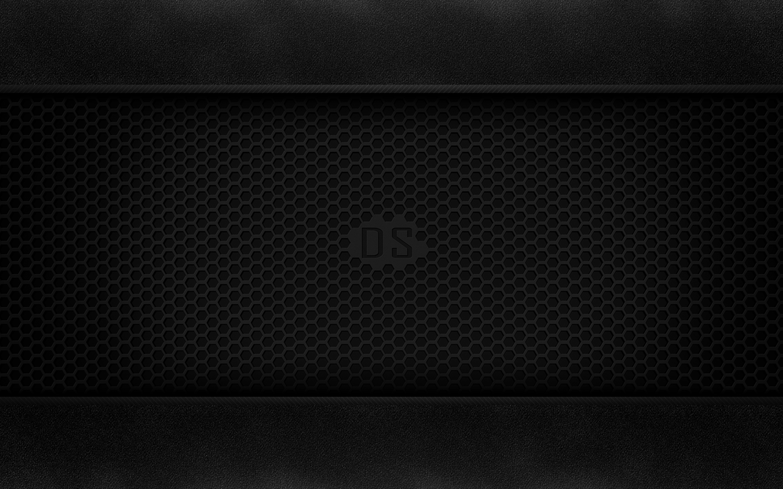 Черная металлическая сетка