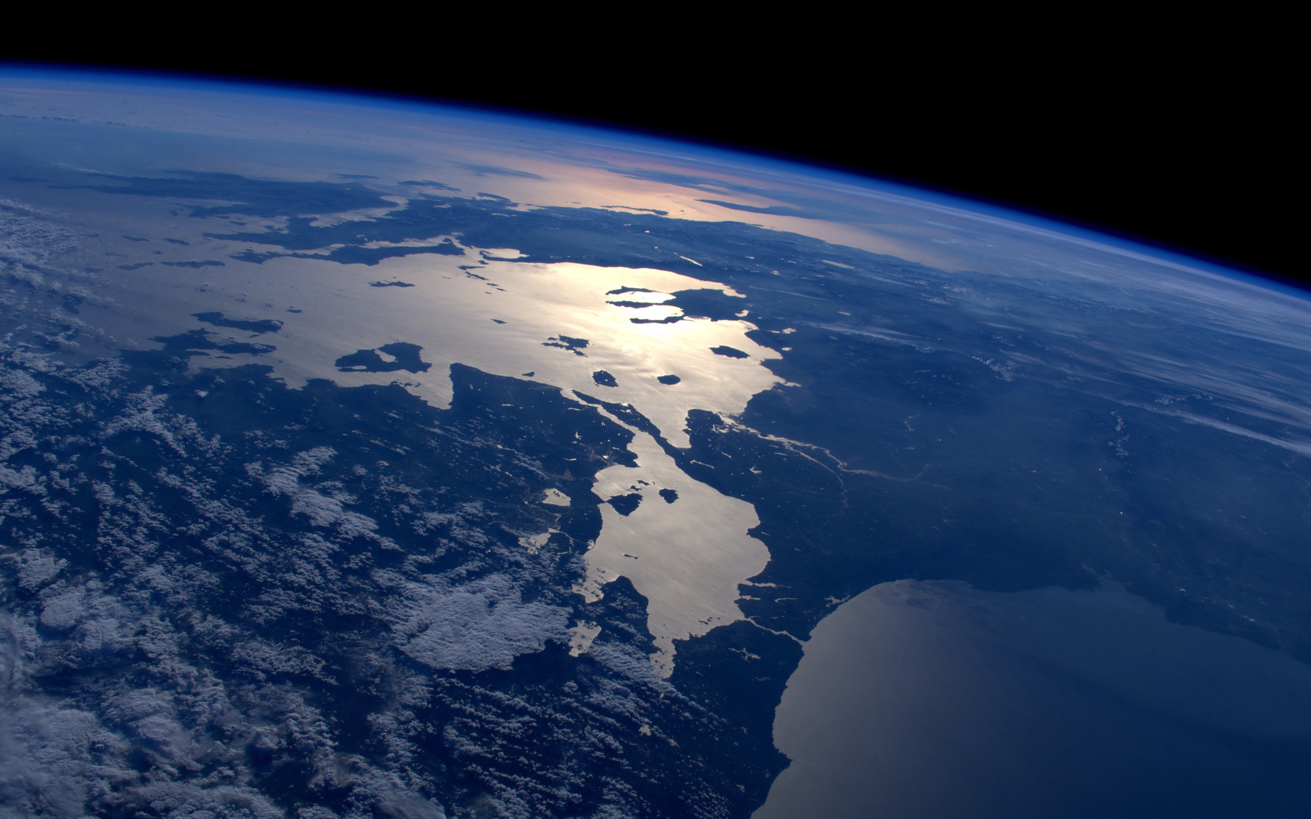 Фото Балкан из космоса