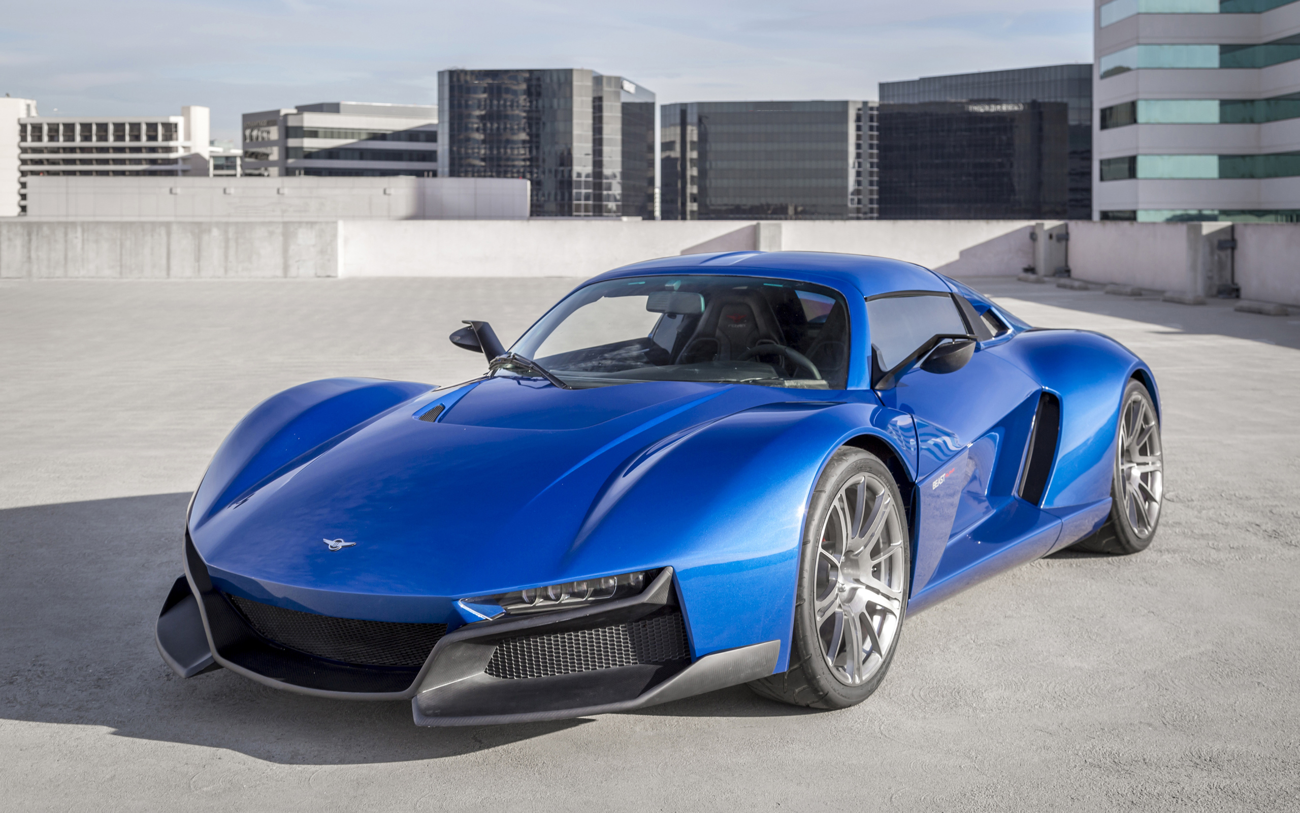 Синий спорткар Rezvani Beast Alpha 