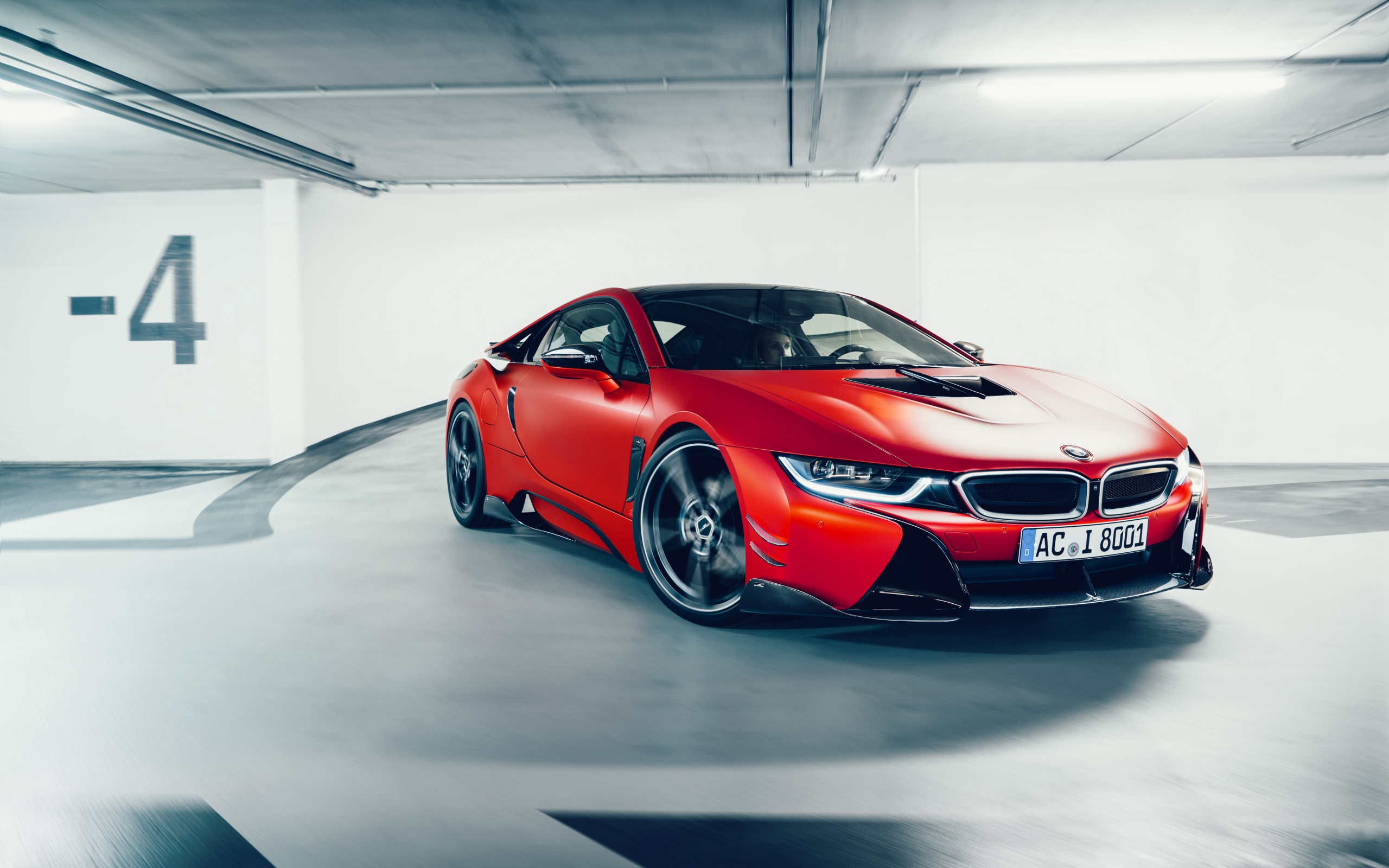 Красный спортивный автомобиль BMW i8 AC Schnitzer ACS8