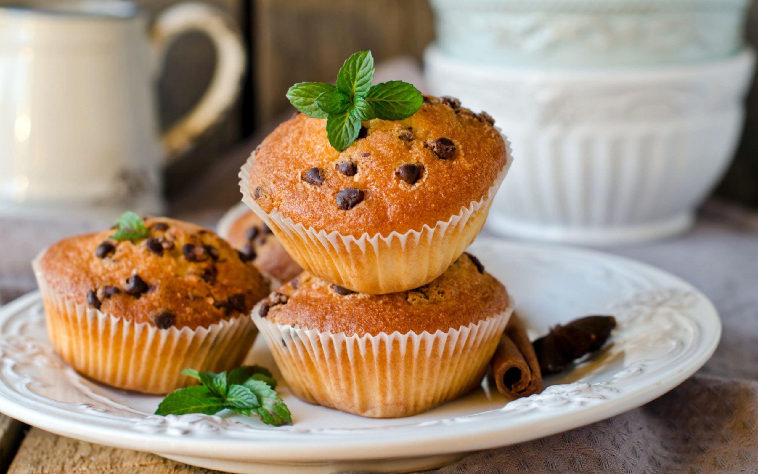 Кексы с шоколадной крошкой и мятой 