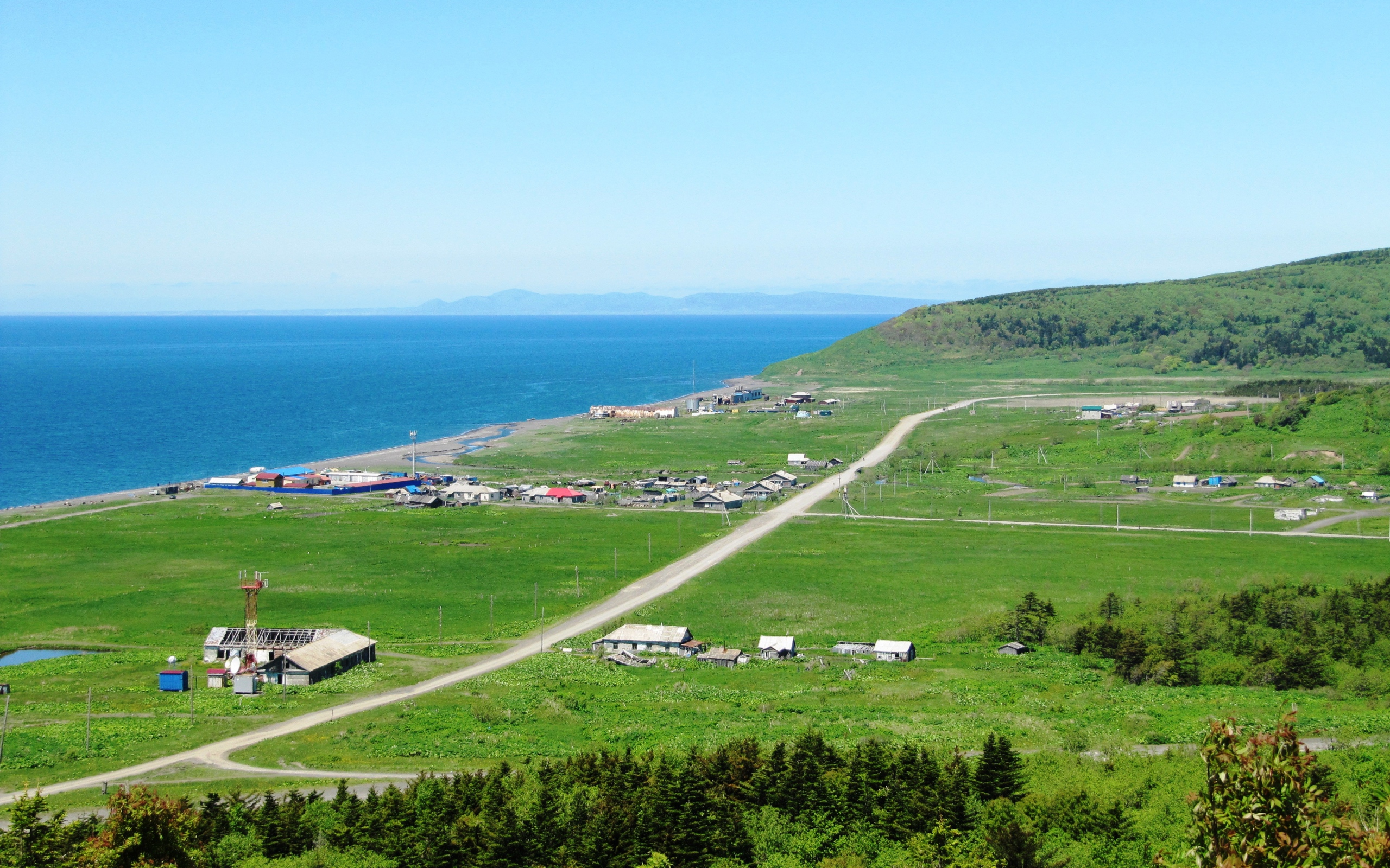 Панорама села Новиково, Сахалин. Россия 