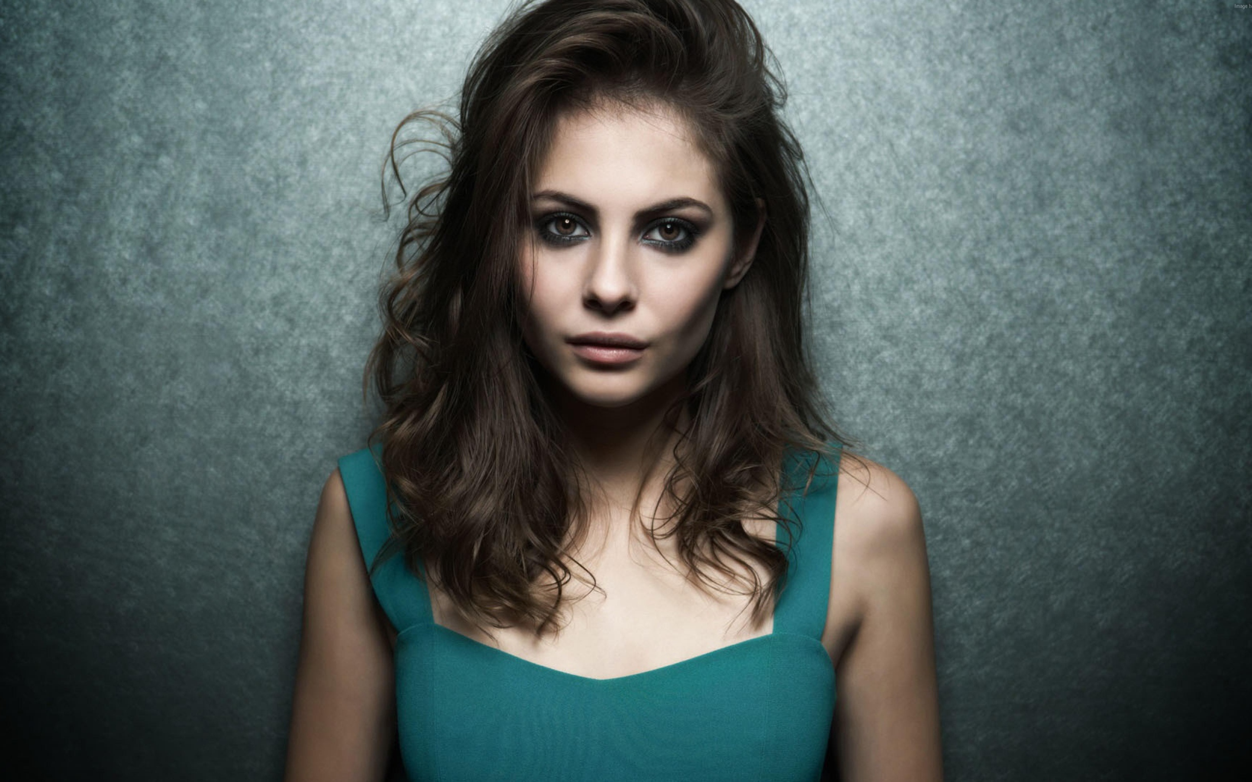 Американская актриса,  модель  Вилла Голланд