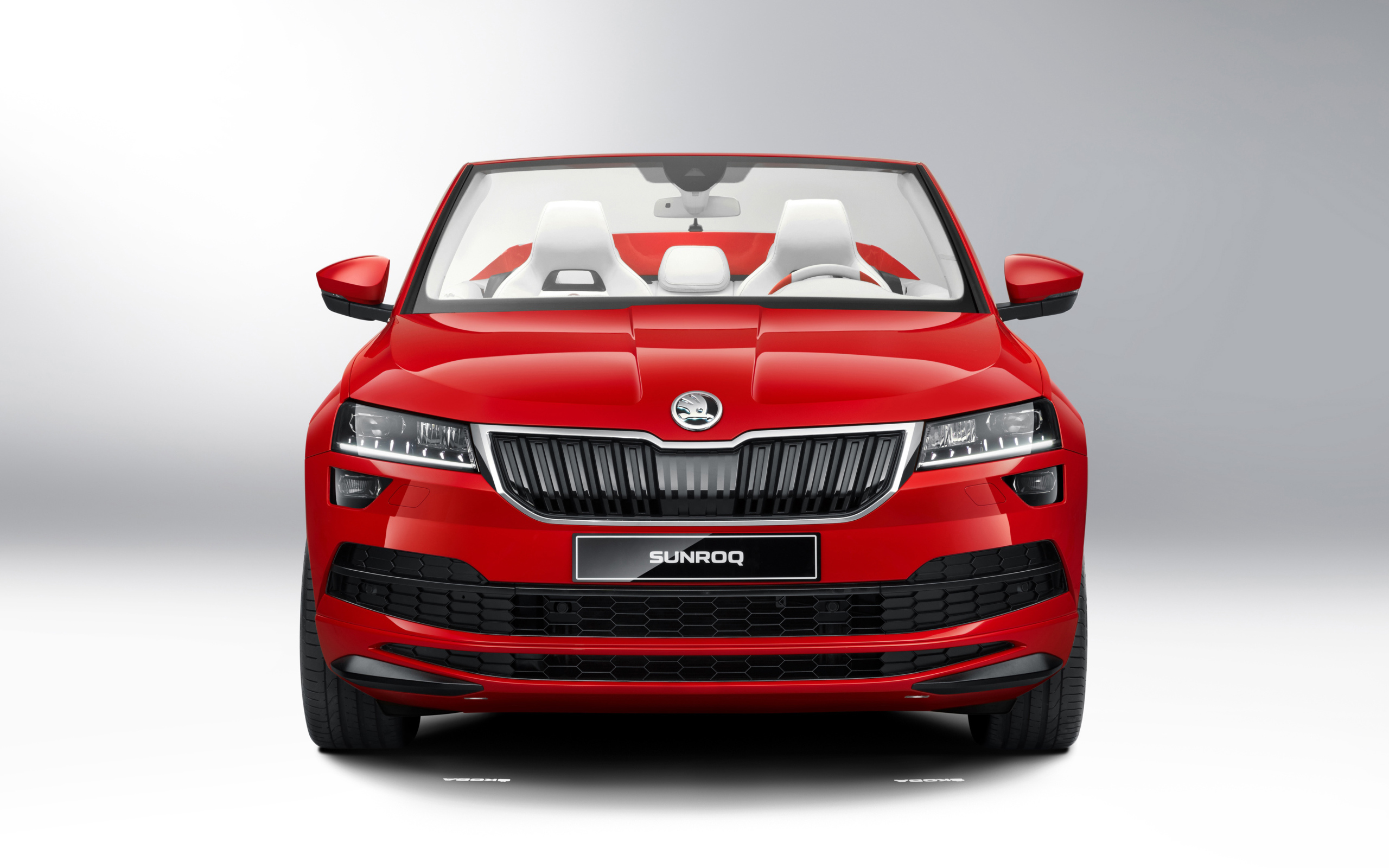 Красный автомобиль Skoda Sunroq Concept 2018   вид спереди