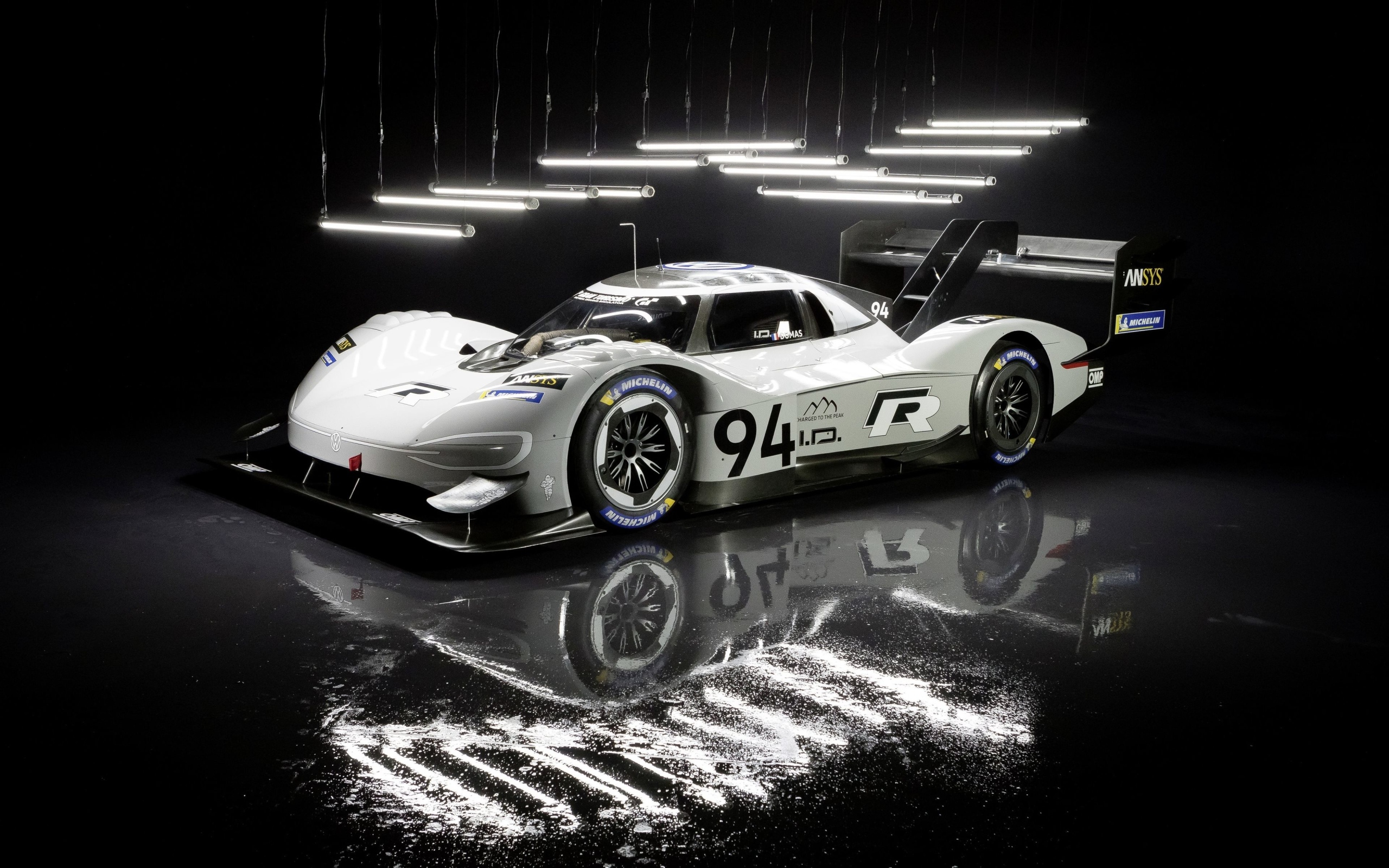 Электрический спортивный автомобиль Volkswagen ID R Pikes Peak 2018