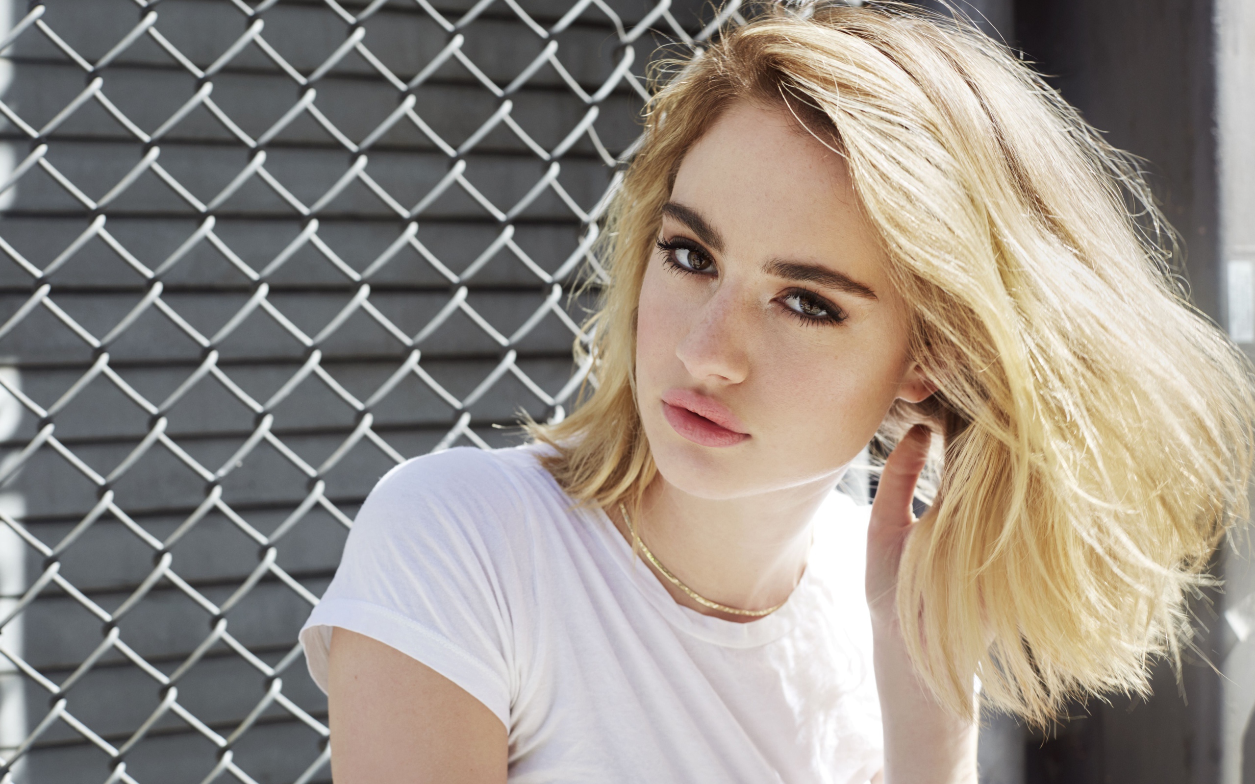 Молодая блондинка актриса  Грейс Ван Паттен