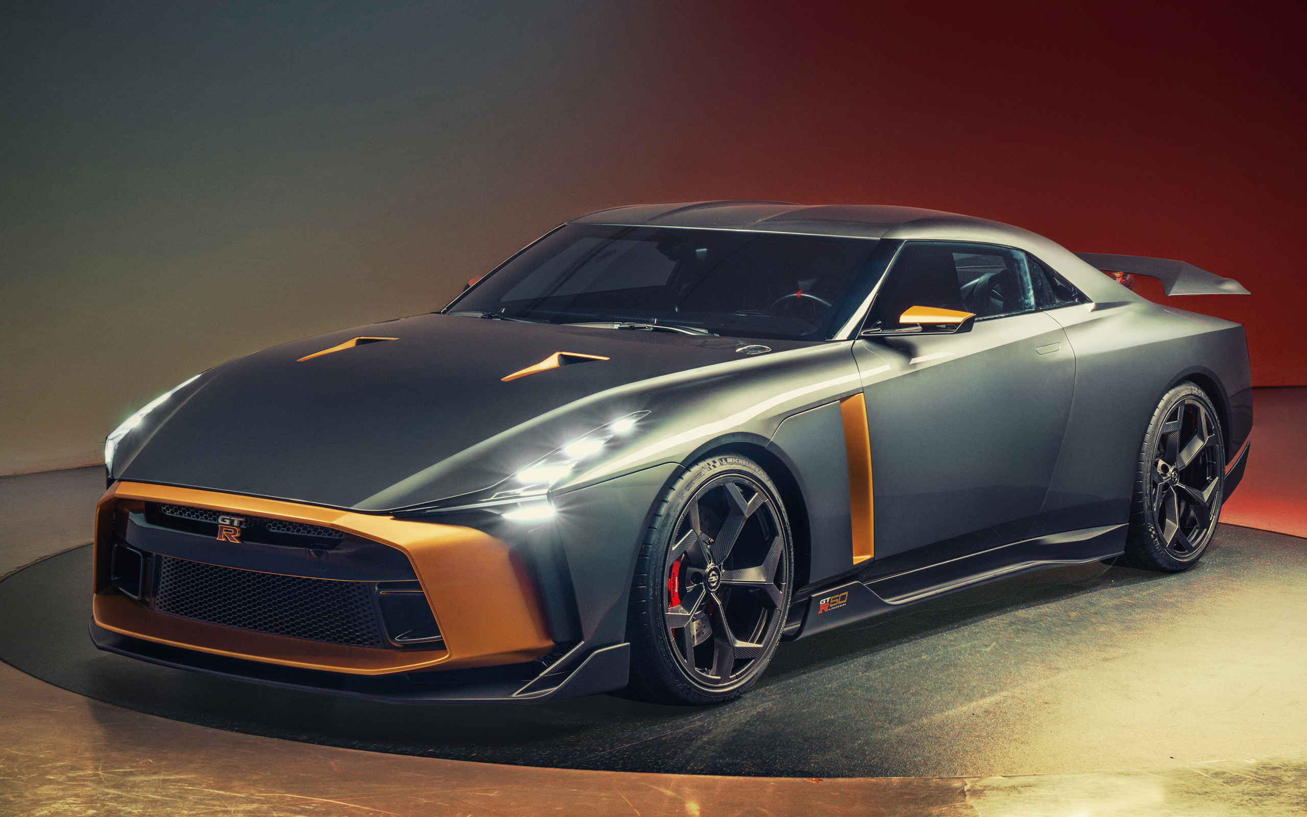 Спортивный автомобиль Nissan GT-R50 Concept 2018 года
