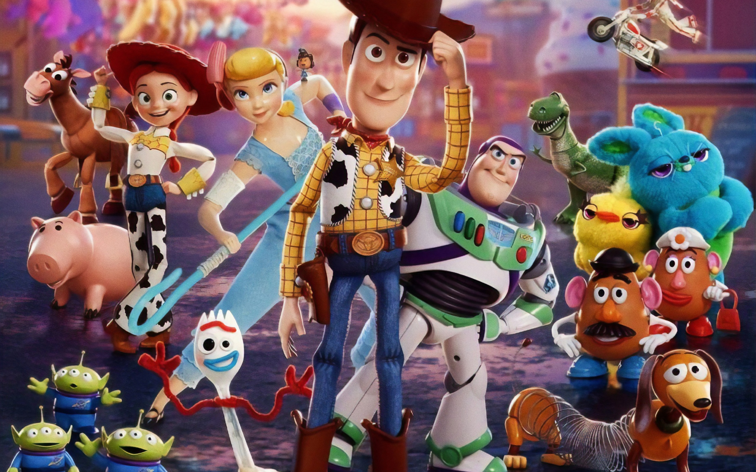 Cartoon characters of toy story 4 close-up