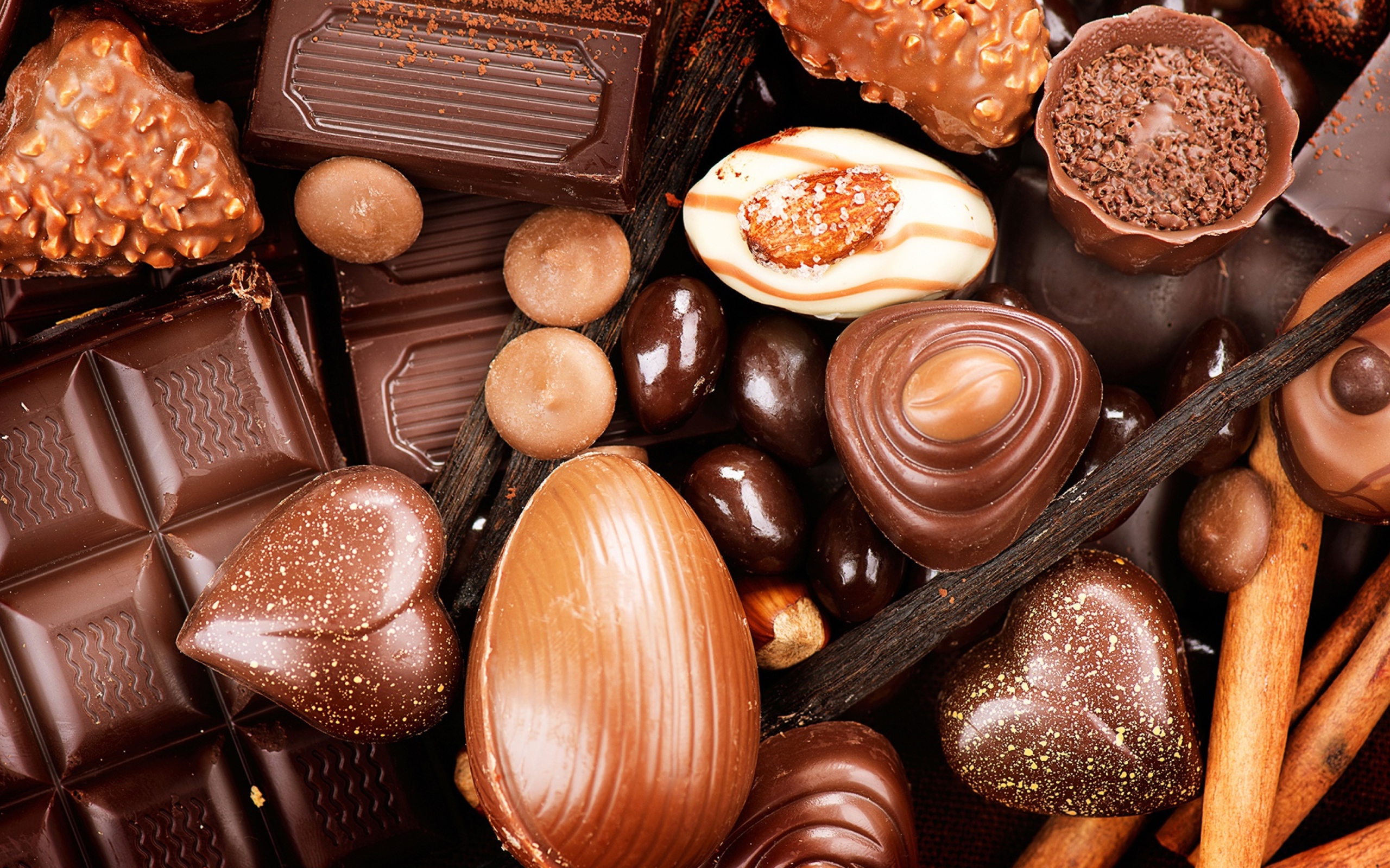 Аппетитные шоколадные сладости крупным планом