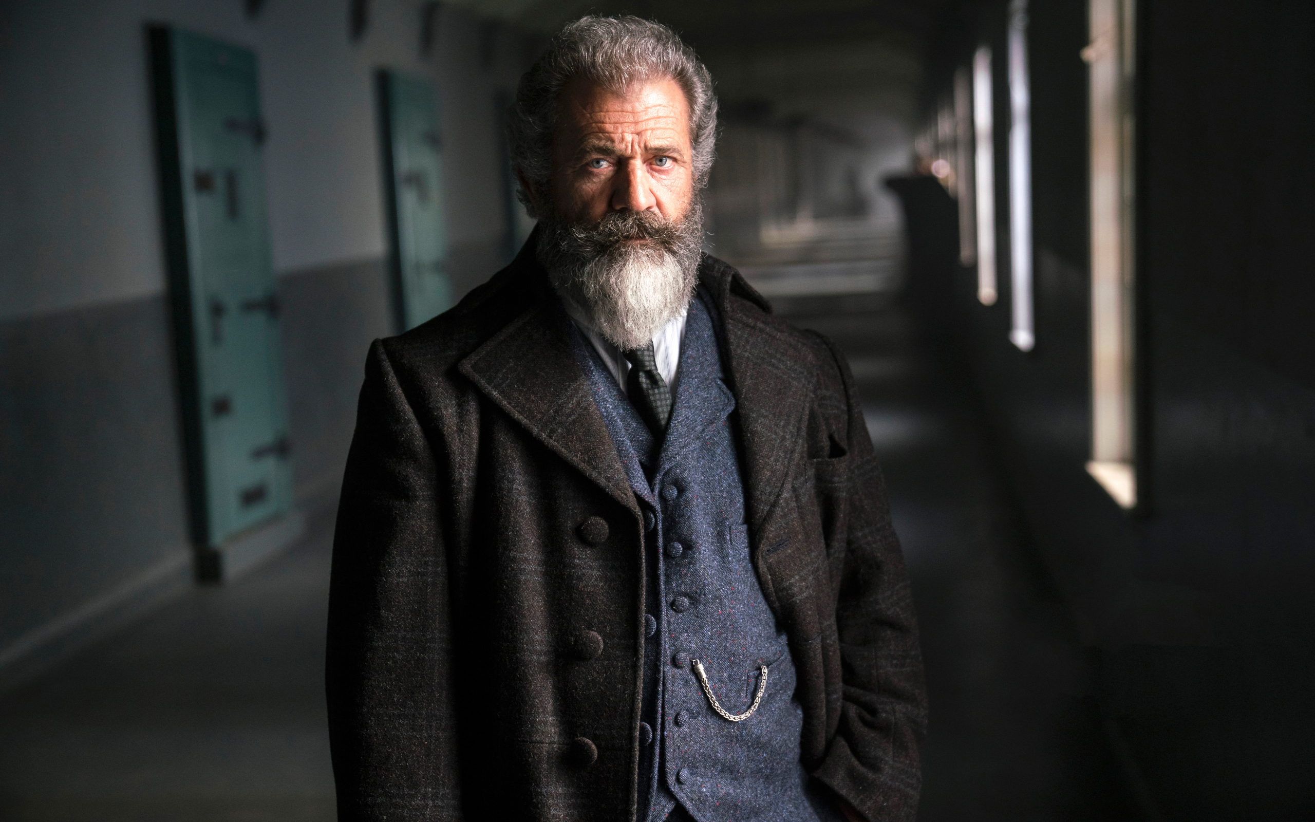 Популярный актер Мел Гибсон с бородой