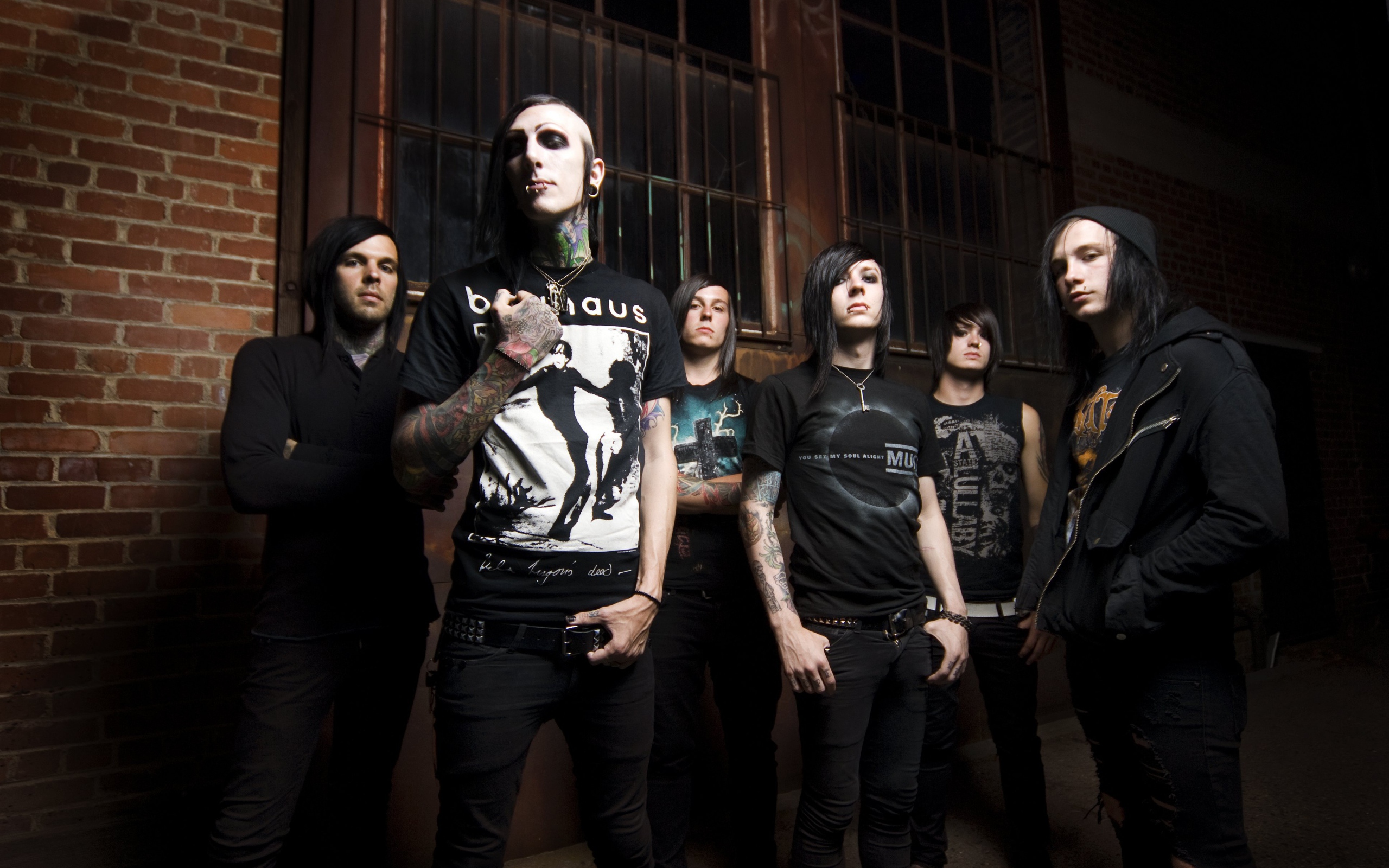 Американская метал группа Motionless In White