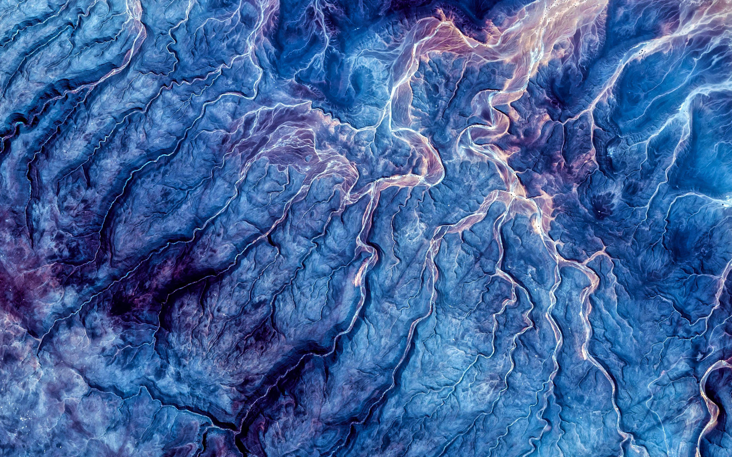 Необычная абстрактная космическая поверхность 