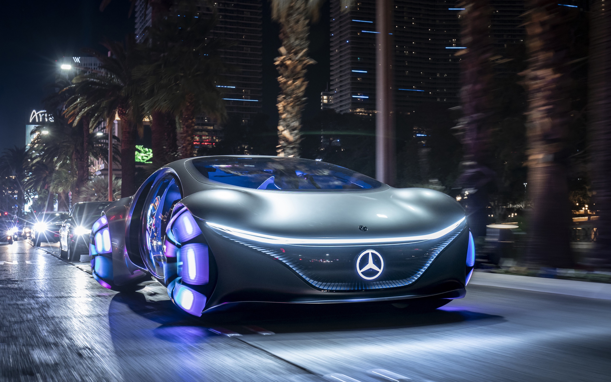 Автомобиль  Mercedes-Benz VISION AVTR, 2020 года с неоновыми колесами