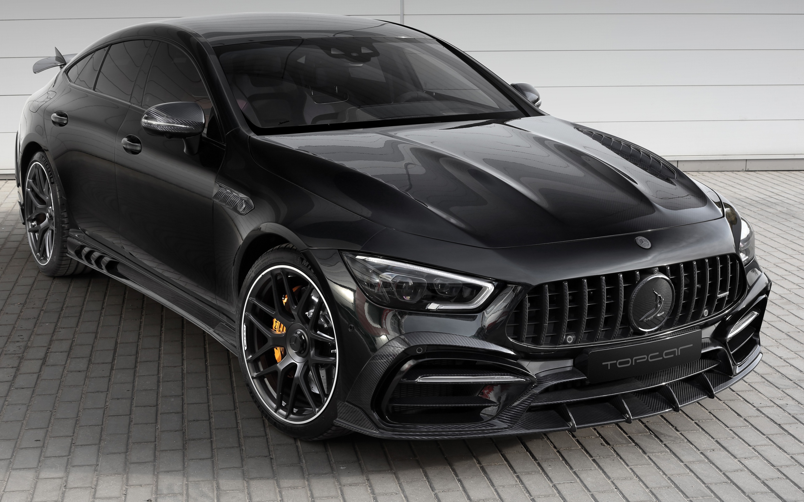 Черный Mercedes-AMG GT 63 S 4MATIC+ 4-Door 
