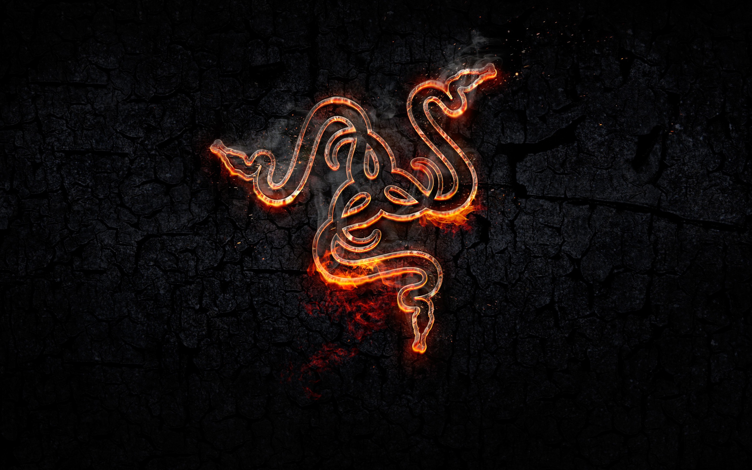 Огненный логотип ROG Forged на черном фоне