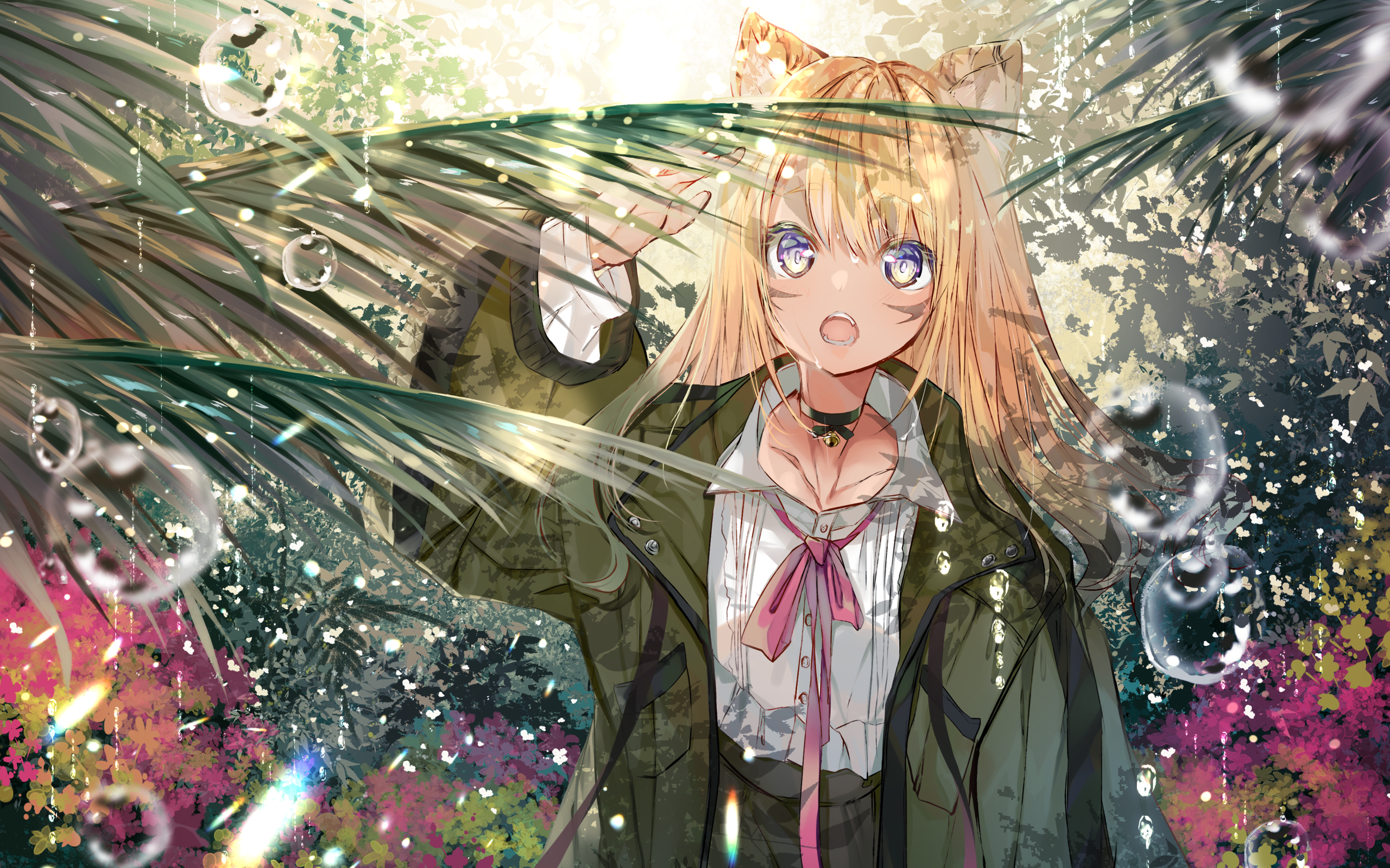 Аниме девушка в зеленых листьях папоротника