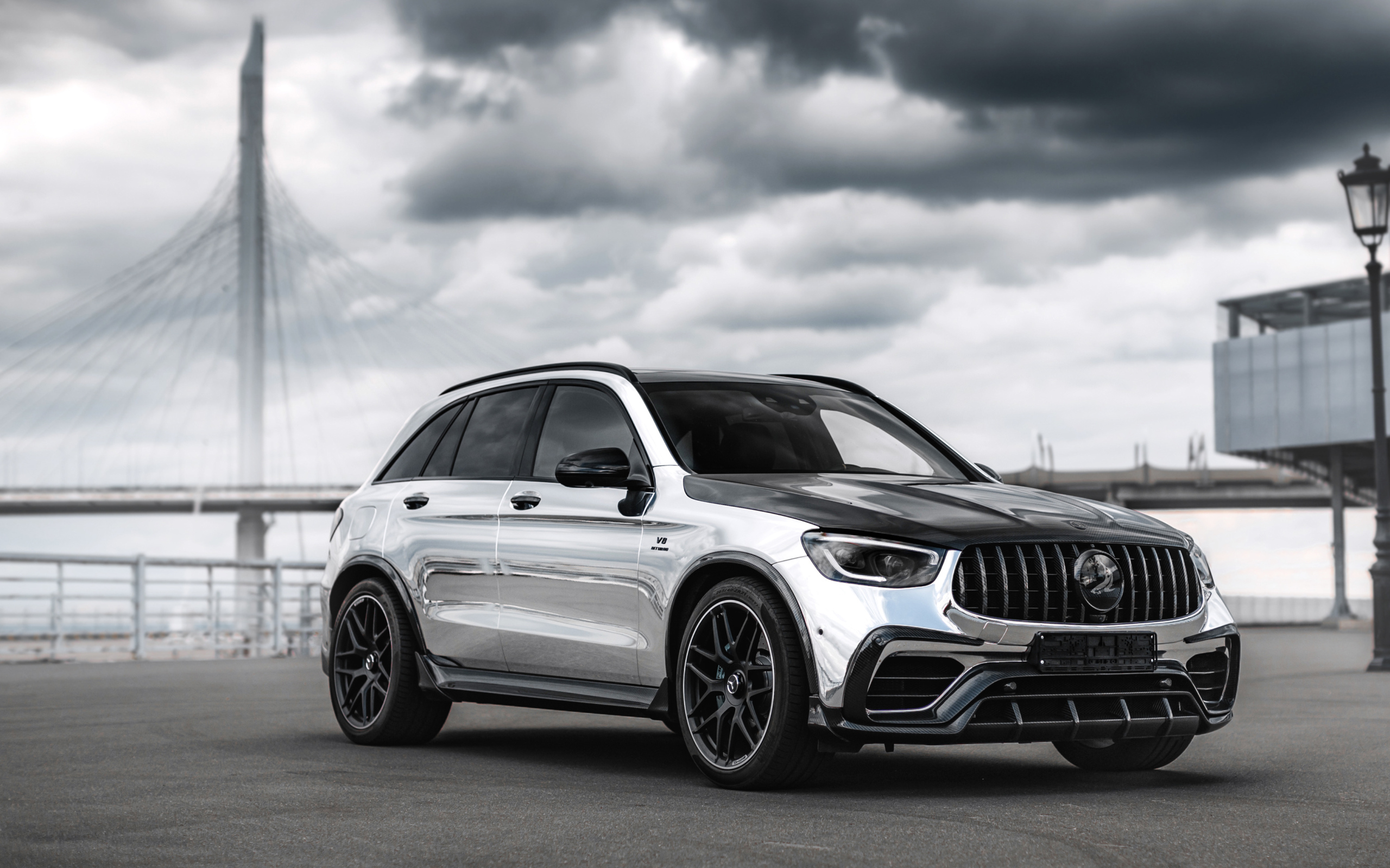 Серебристый  Mercedes-AMG GLC-Klasse Inferno 2021 года 