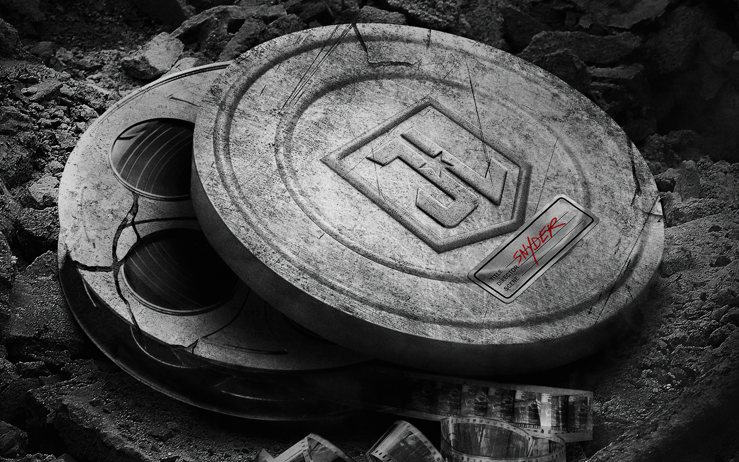 Старая бобина с фильмом Лига справедливости Зака Снайдера, 2021