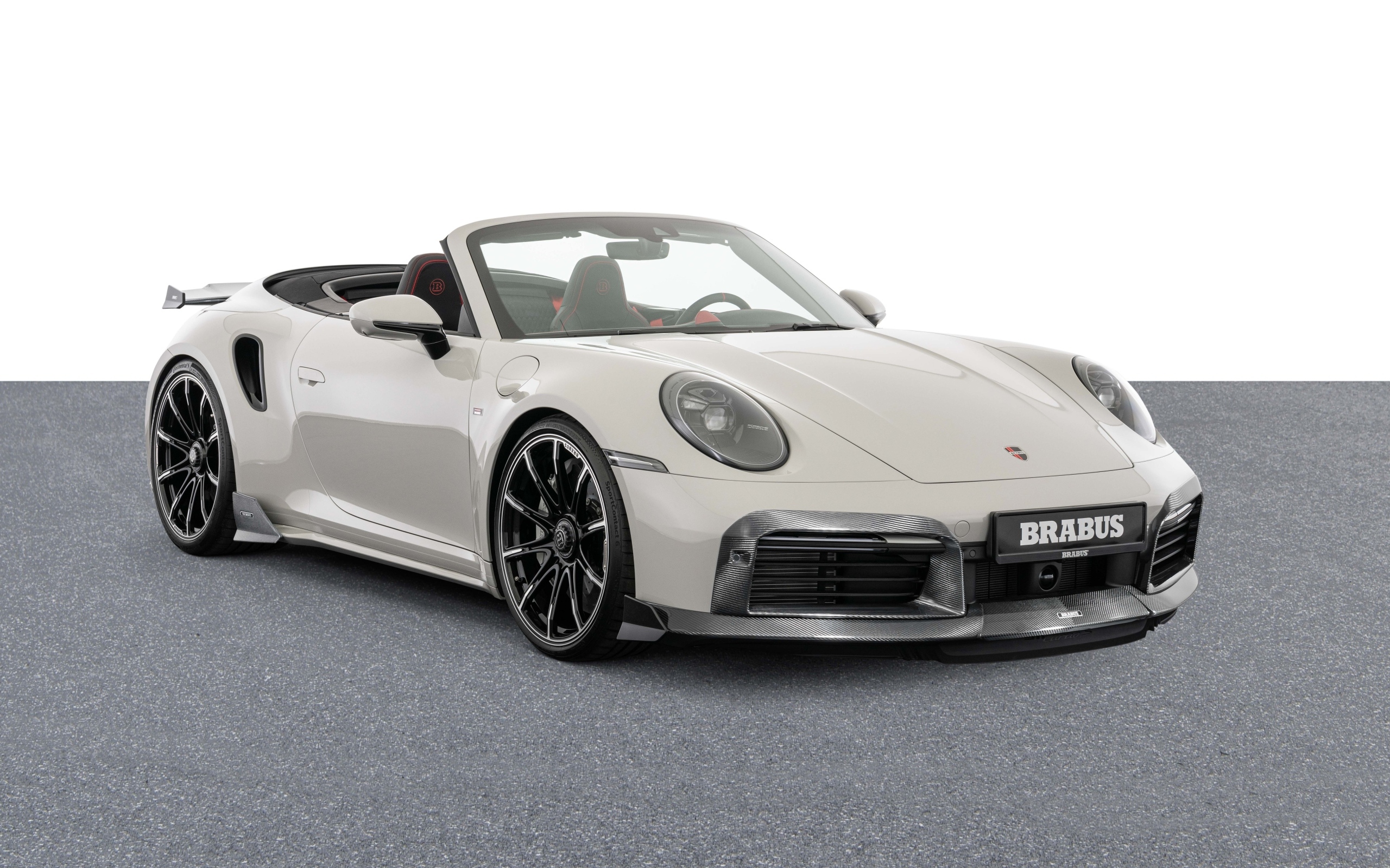 Серебристый Brabus 820 Cabriolet