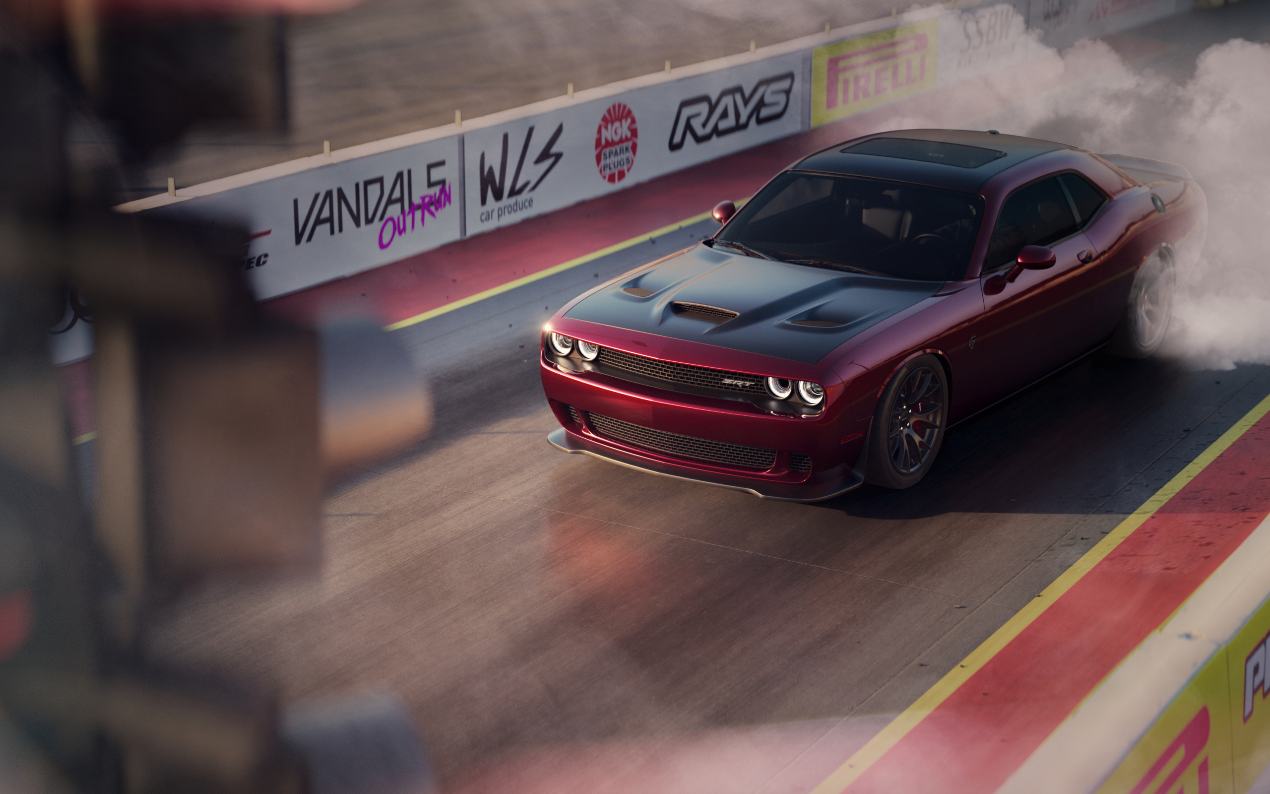 Автомобиль Dodge Challenger SRT Hellcat на гонках