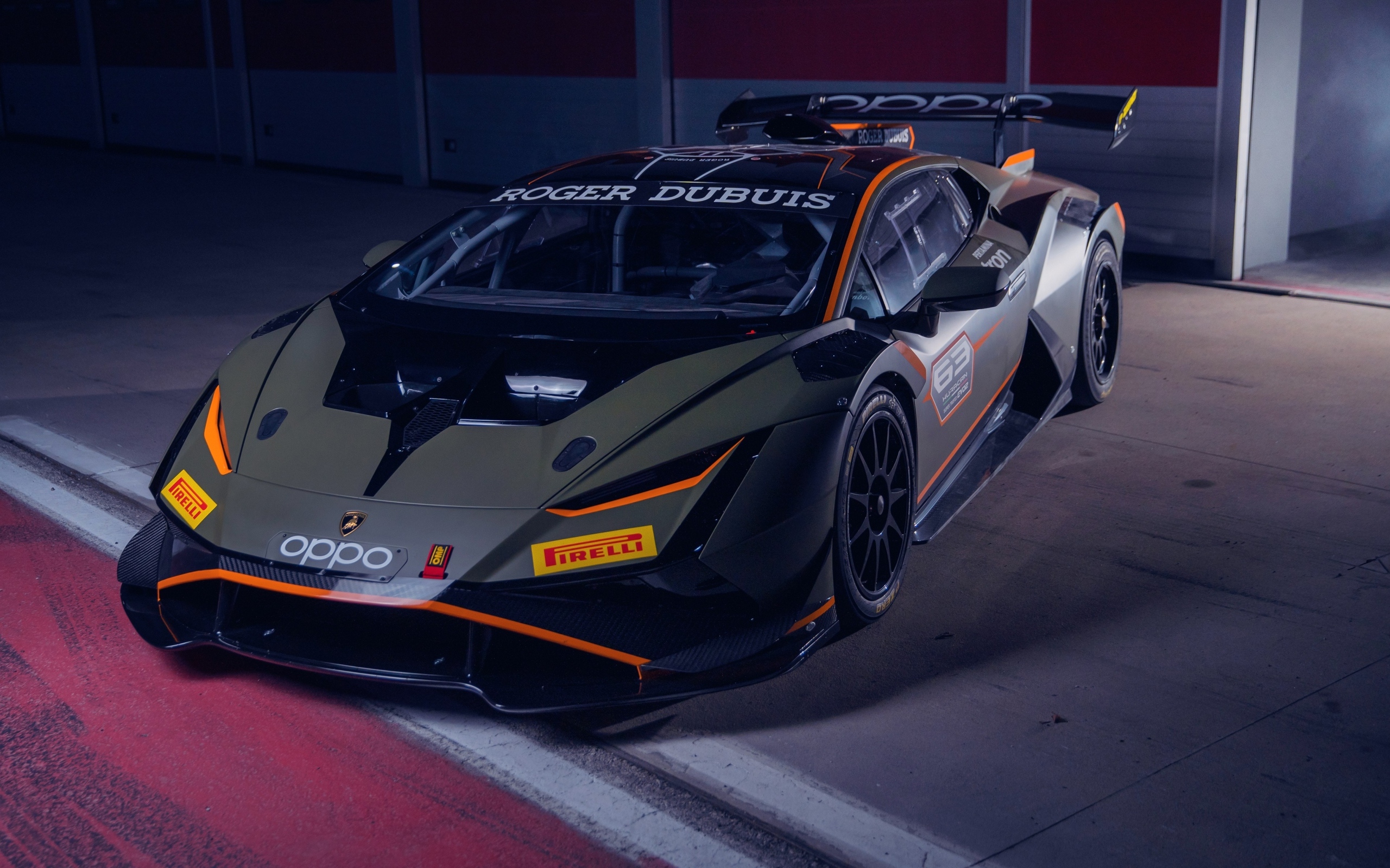 Дорогой автомобиль Lamborghini Huracán Super Trofeo EVO2