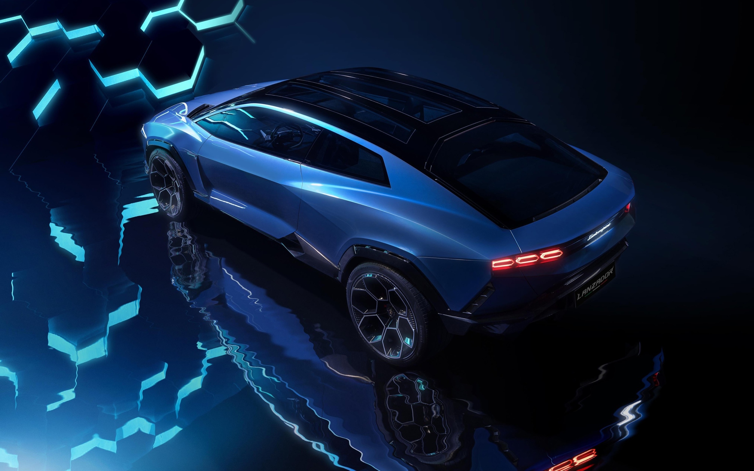 Вид сверху на автомобиль Lamborghini Lanzador Concept EV