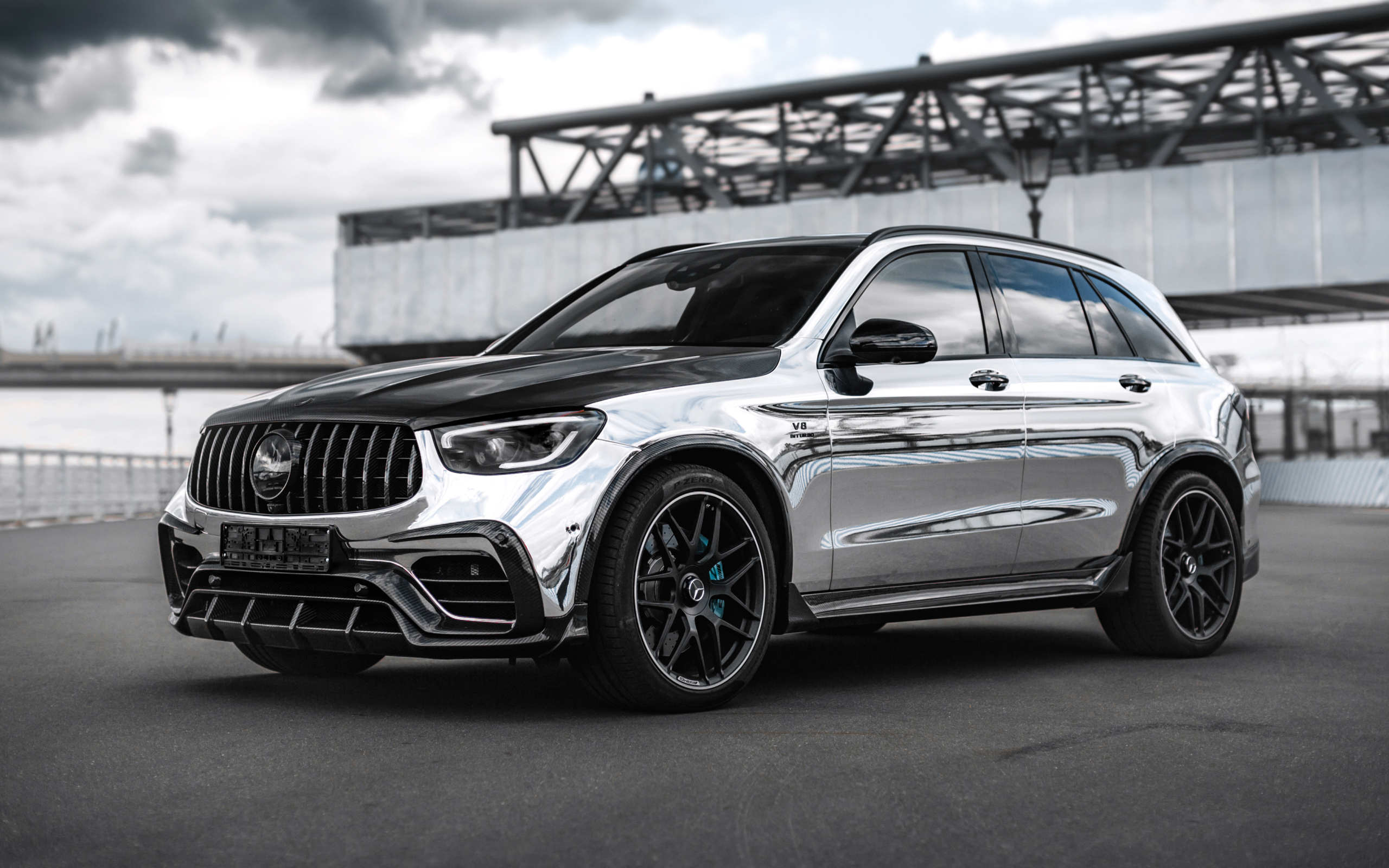 Серебристый  Mercedes-AMG GLC-Klasse Inferno 2022 