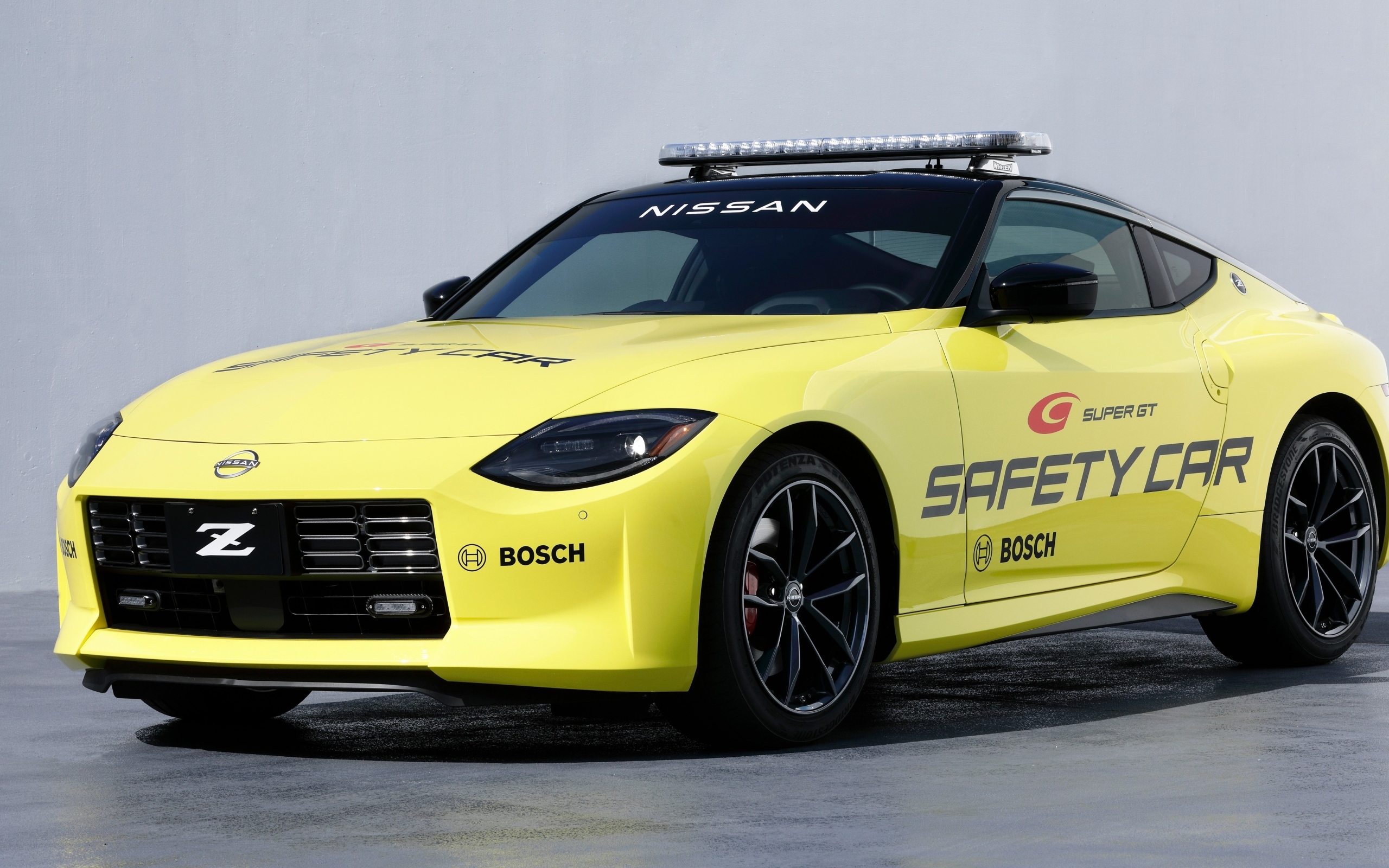 Спортивный автомобиль Nissan Z Super GT