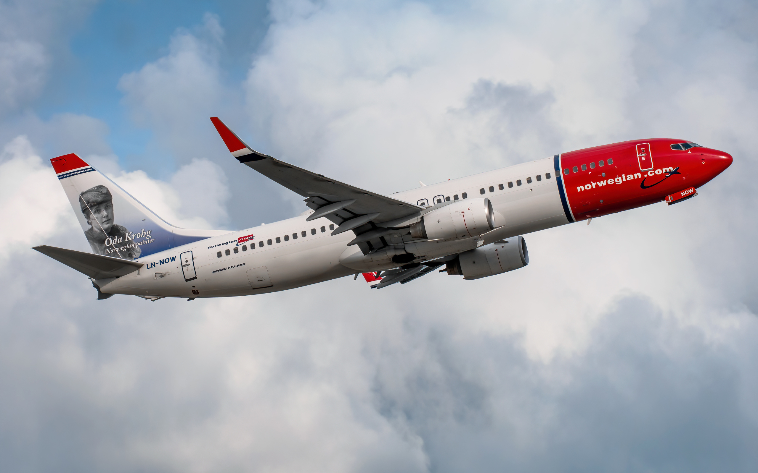 Пассажирский боинг 737-800W,  компании Norwegian Air