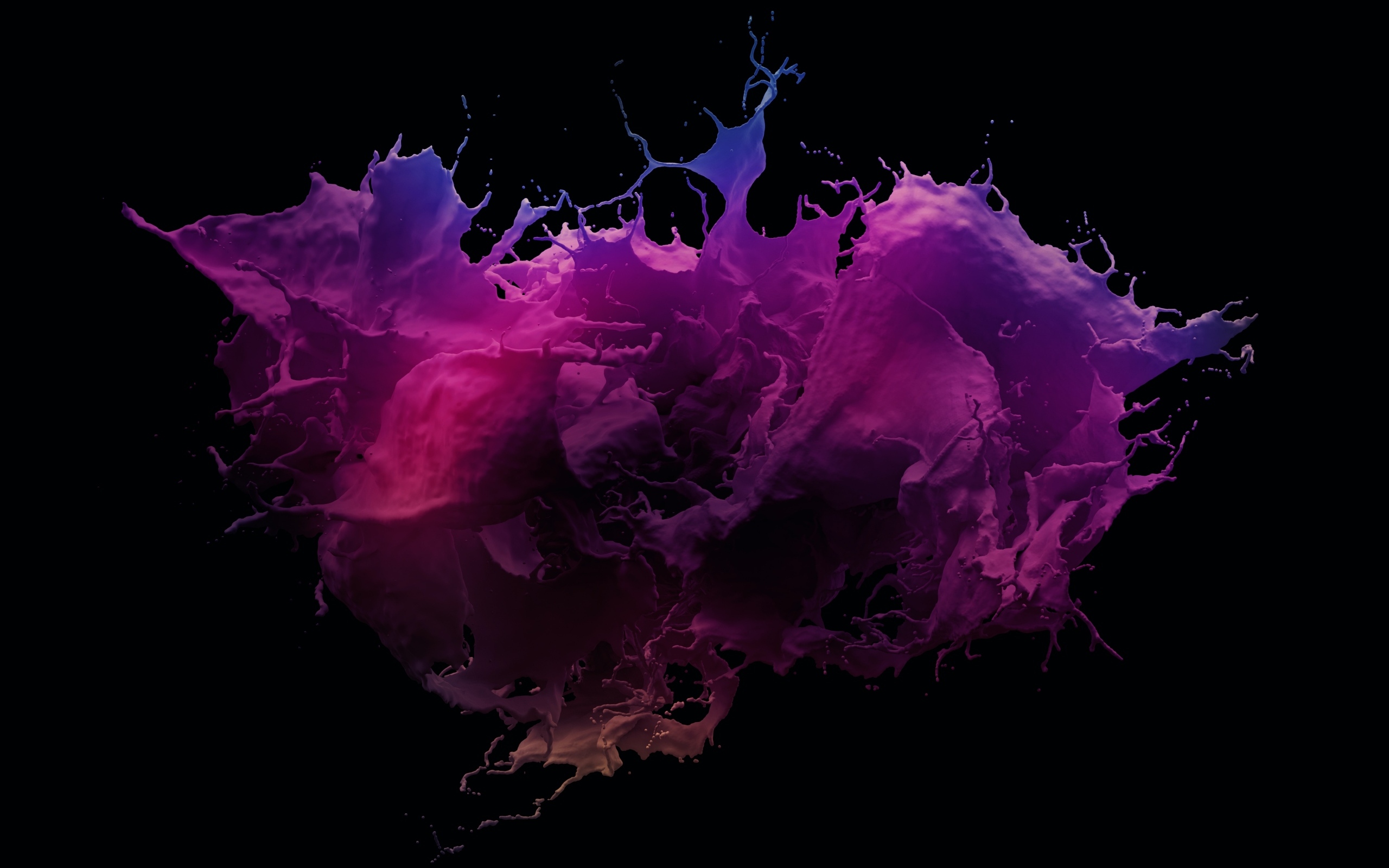 Брызги сиреневой краски на черном фоне
