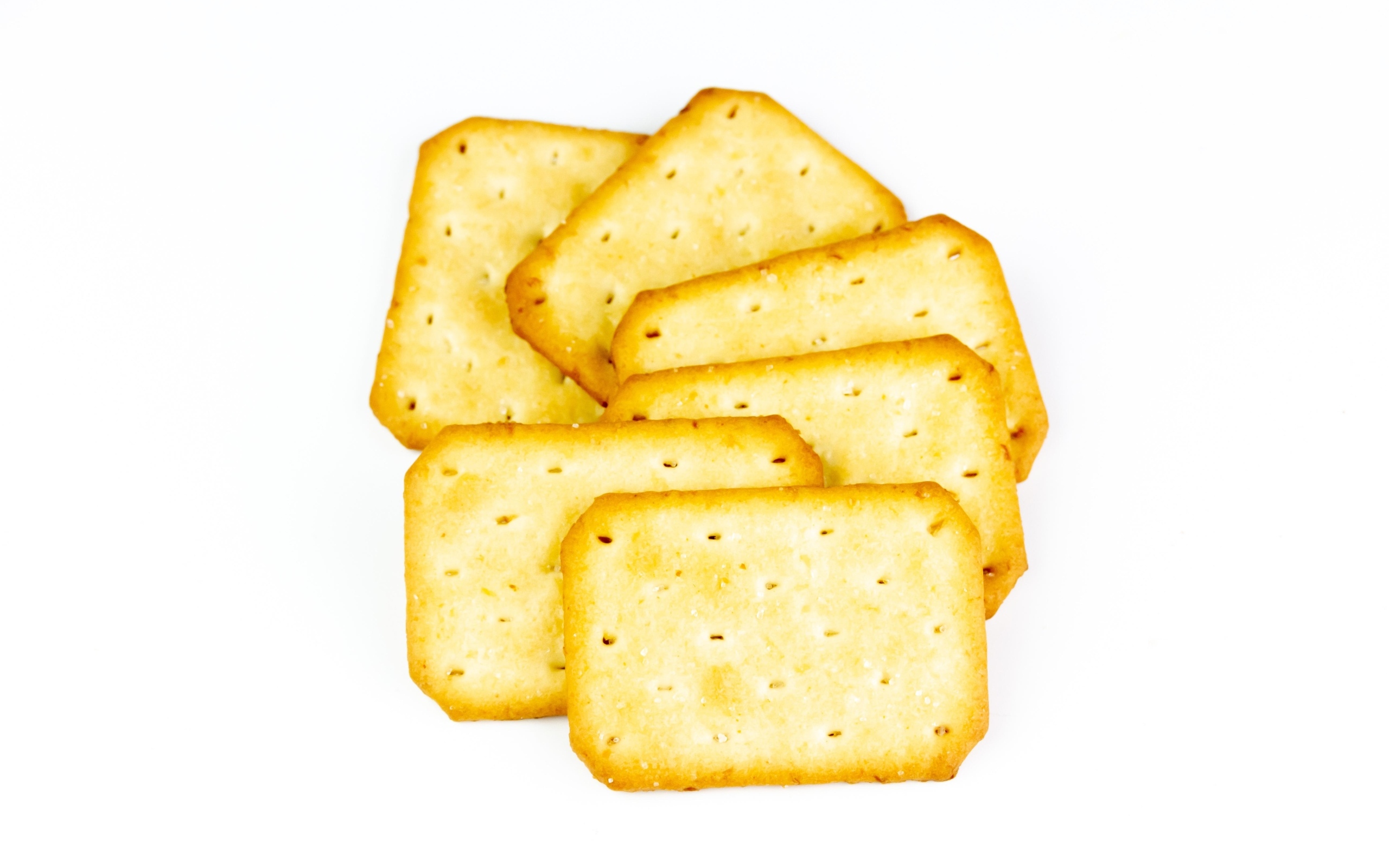 Вкусное хрустящее печенье крекер 