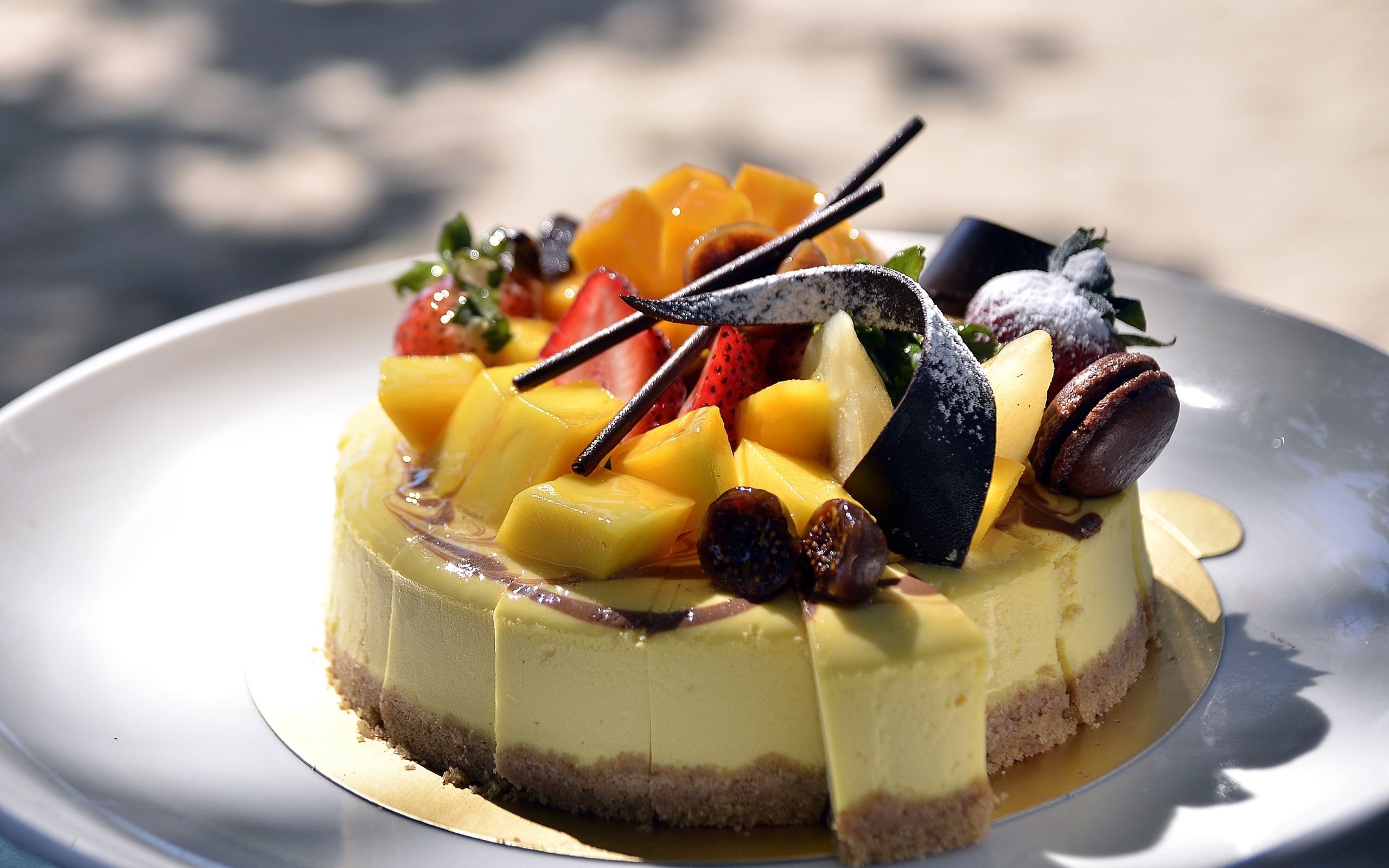 Вкусный торт суфле с фруктами