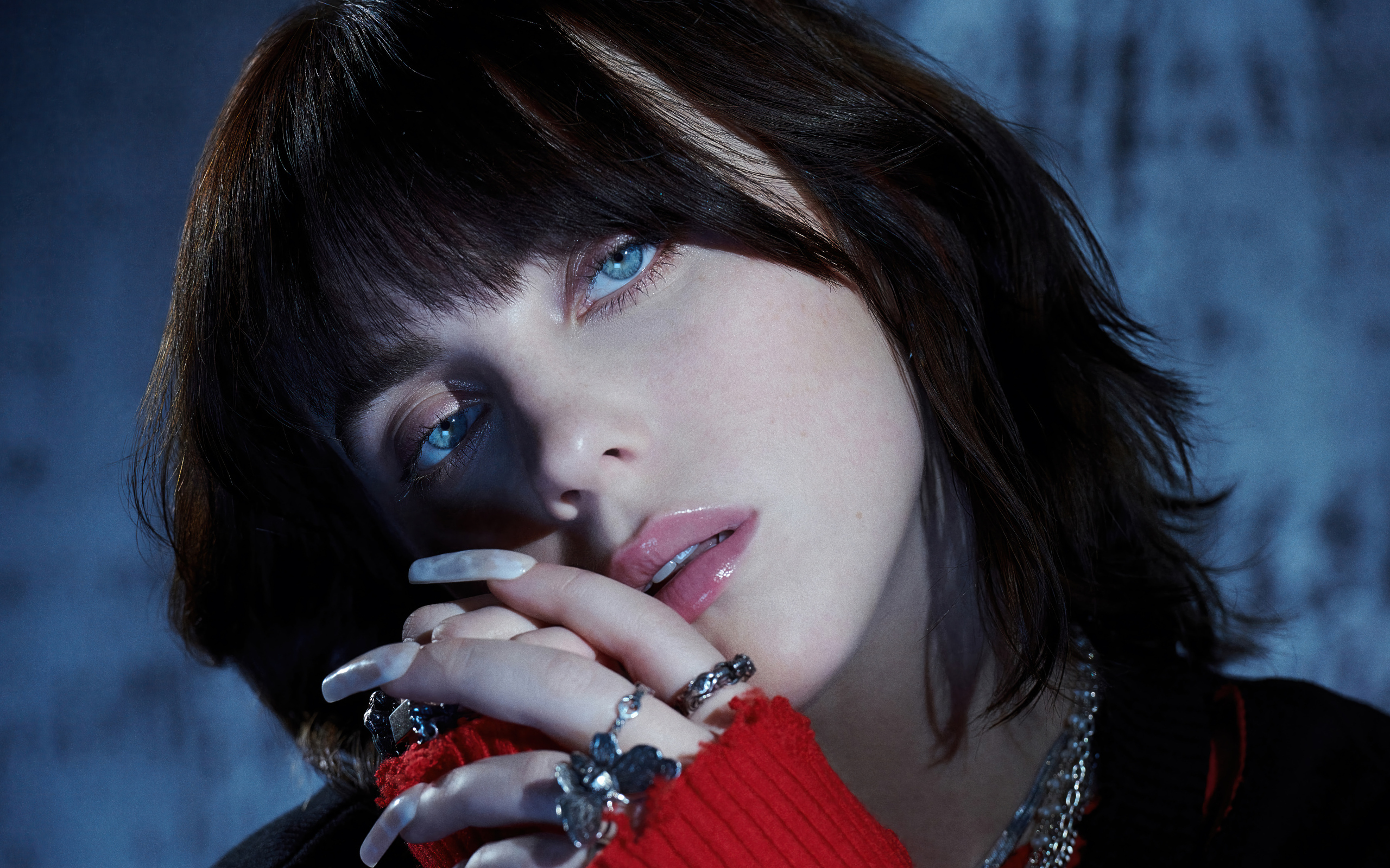 Голубоглазая девушка певица Билли Айлиш