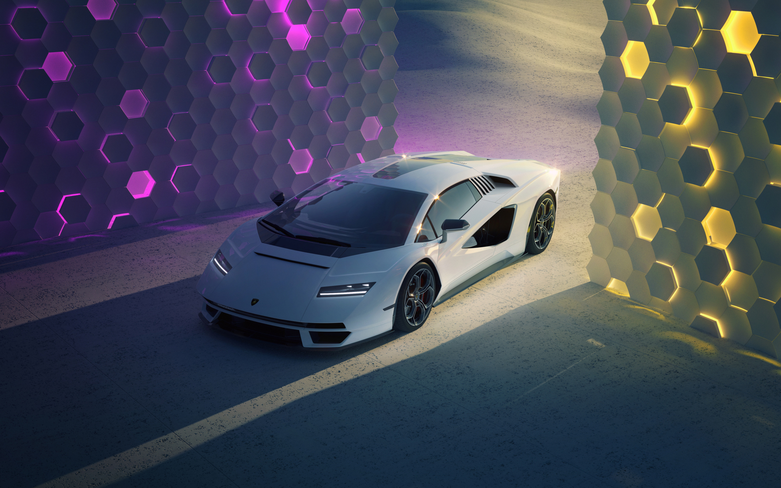 Вид спереди на автомобиль Lamborghini Countach