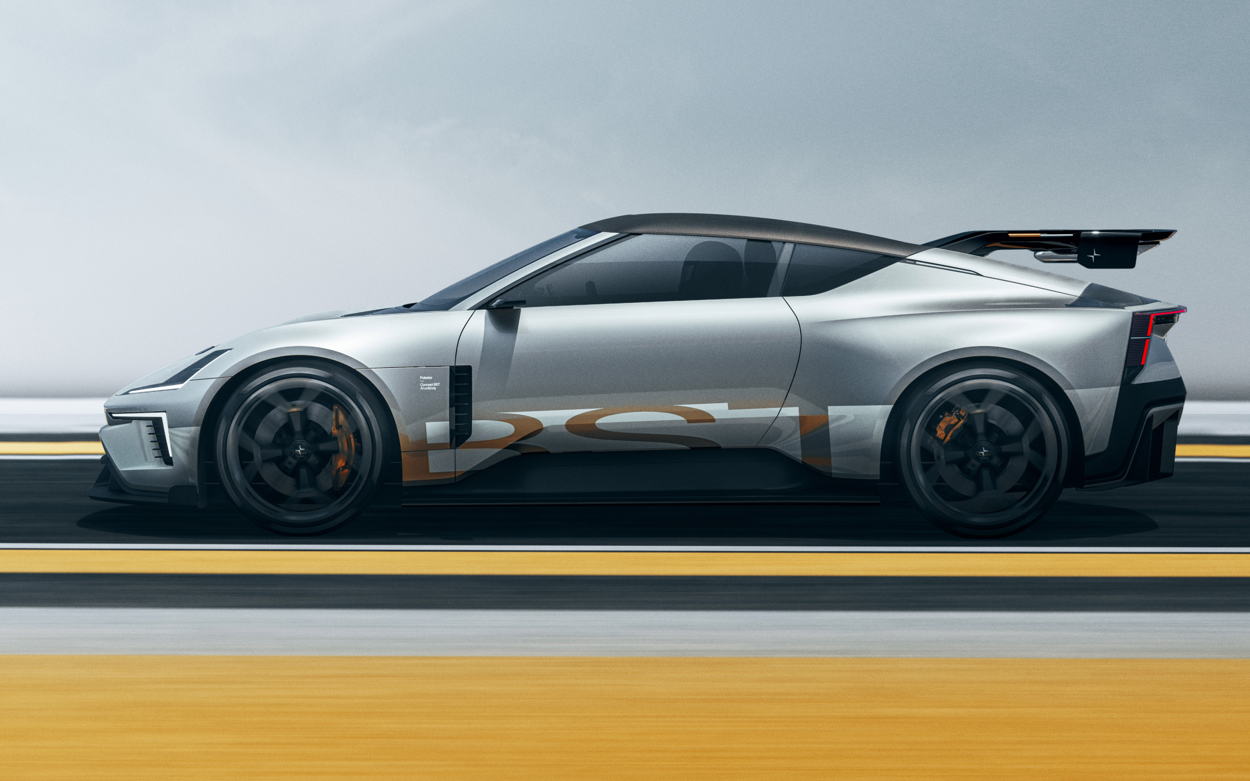 Вид сбоку на серебристый автомобиль Polestar Concept BST 2024 года