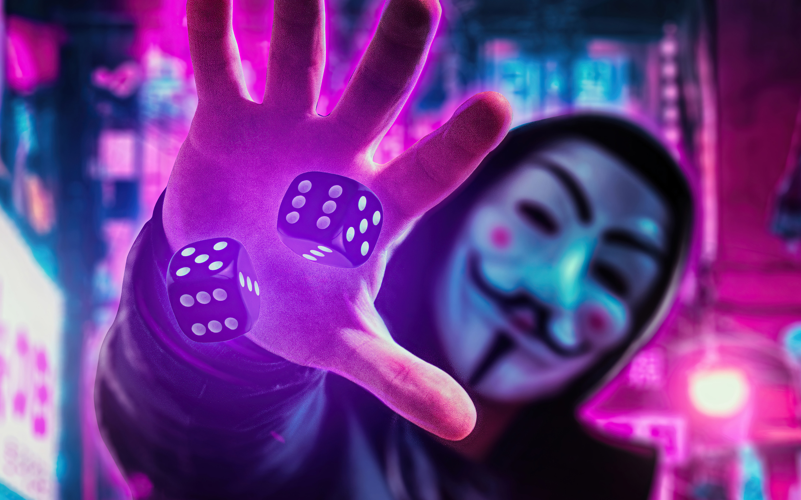 Анонимус в маске бросает кубики