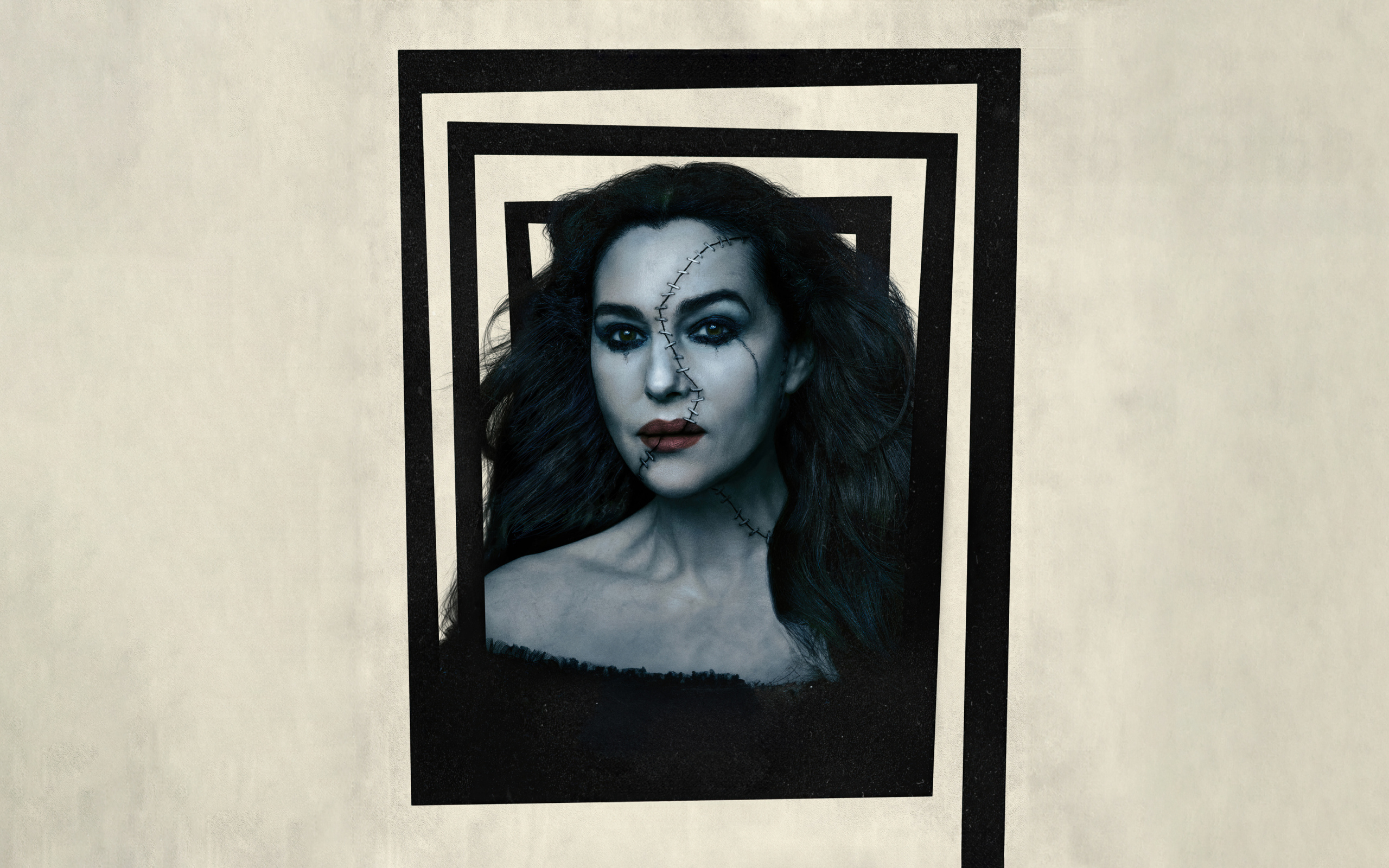 Актриса Моника Беллуччи в фильме Битлджус 2