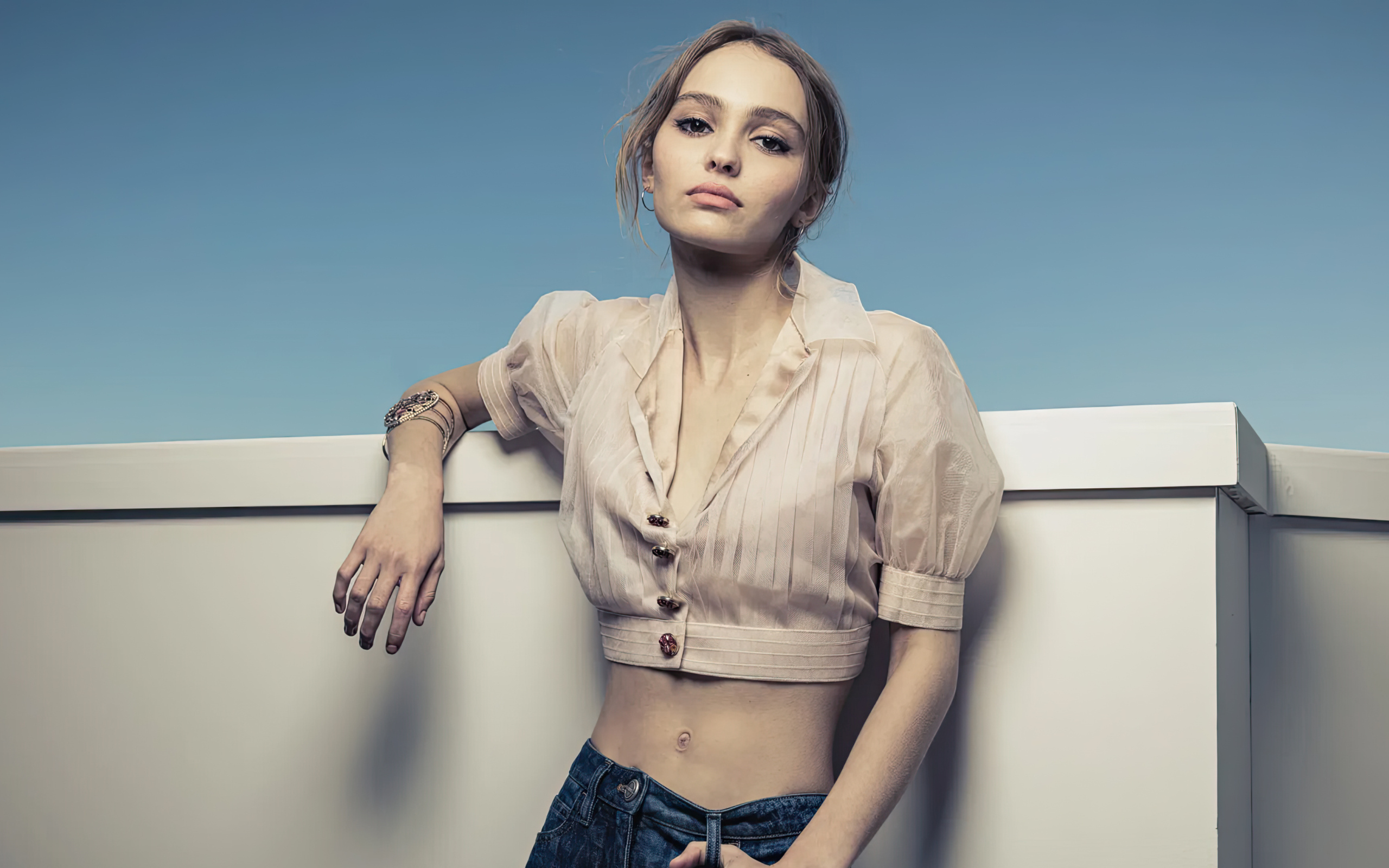 Молодая актриса и модель Лили-Роуз Депп