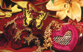 Бабочка и бархат