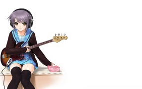 Девочка в наушниках и гитарой