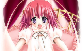 Маленькая девочка в кровати