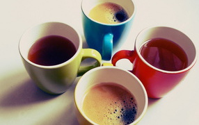 Разноцветные кружки